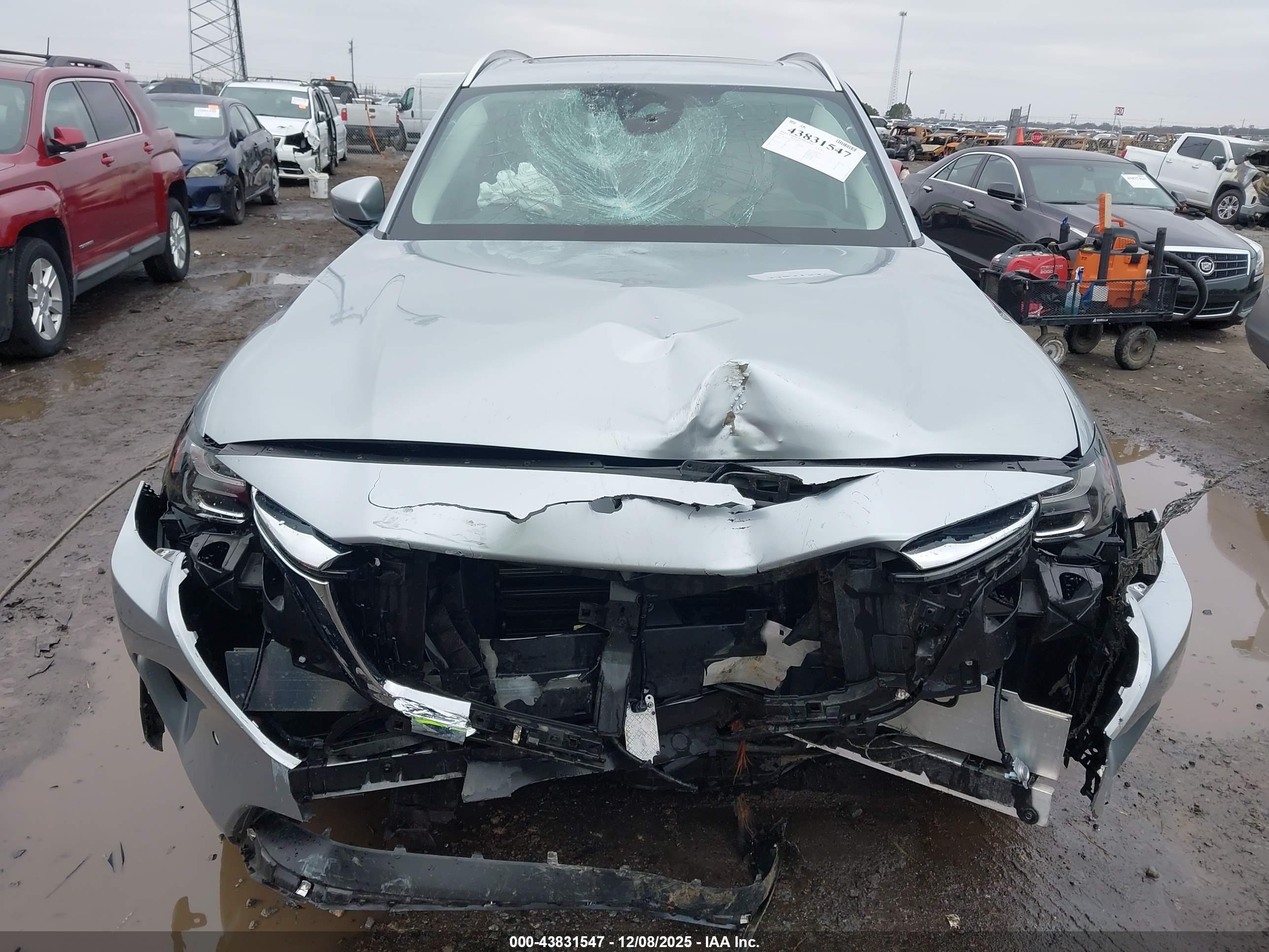 MAZDA CX-90 image 6