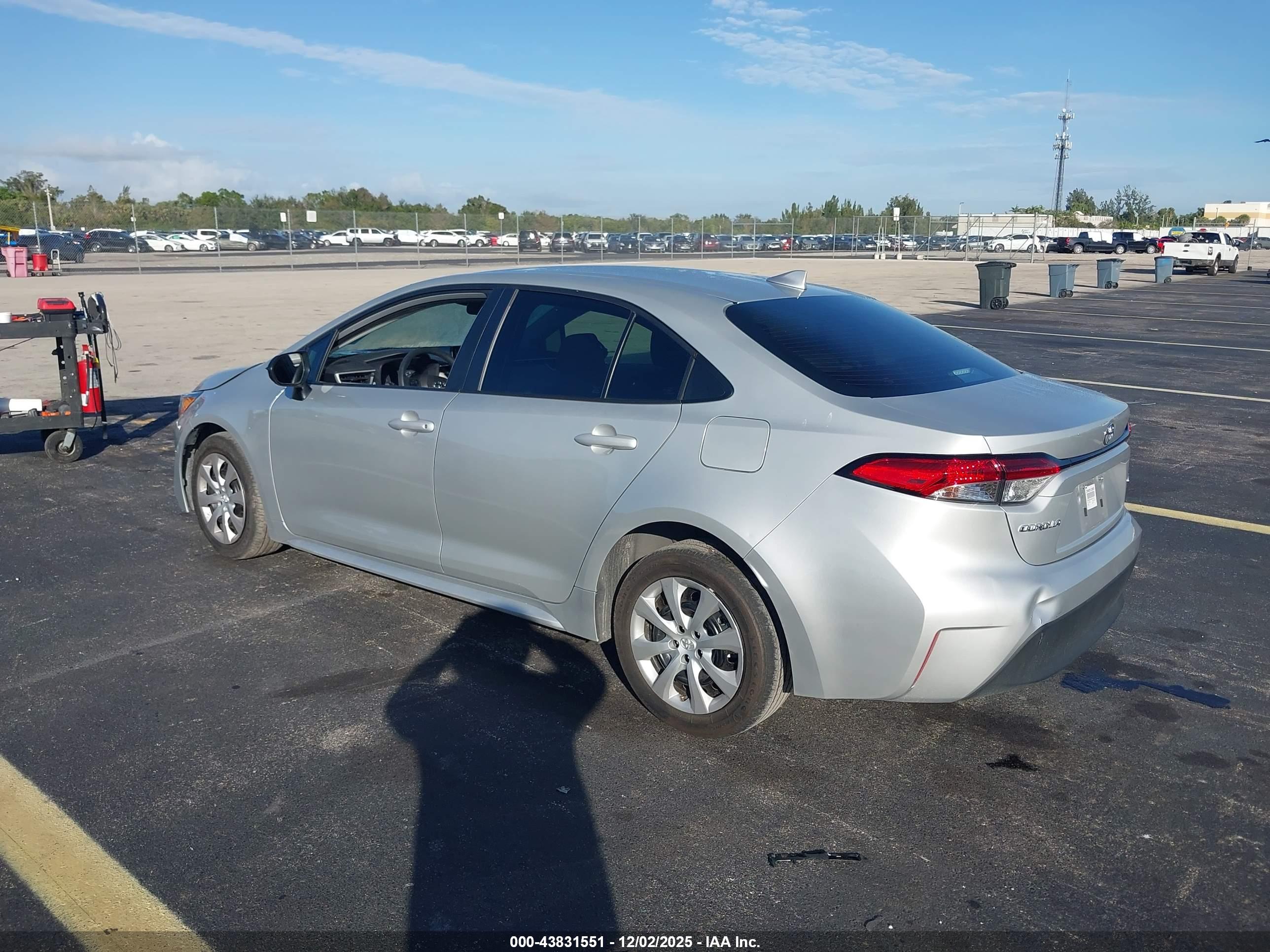 TOYOTA COROLLA image 3