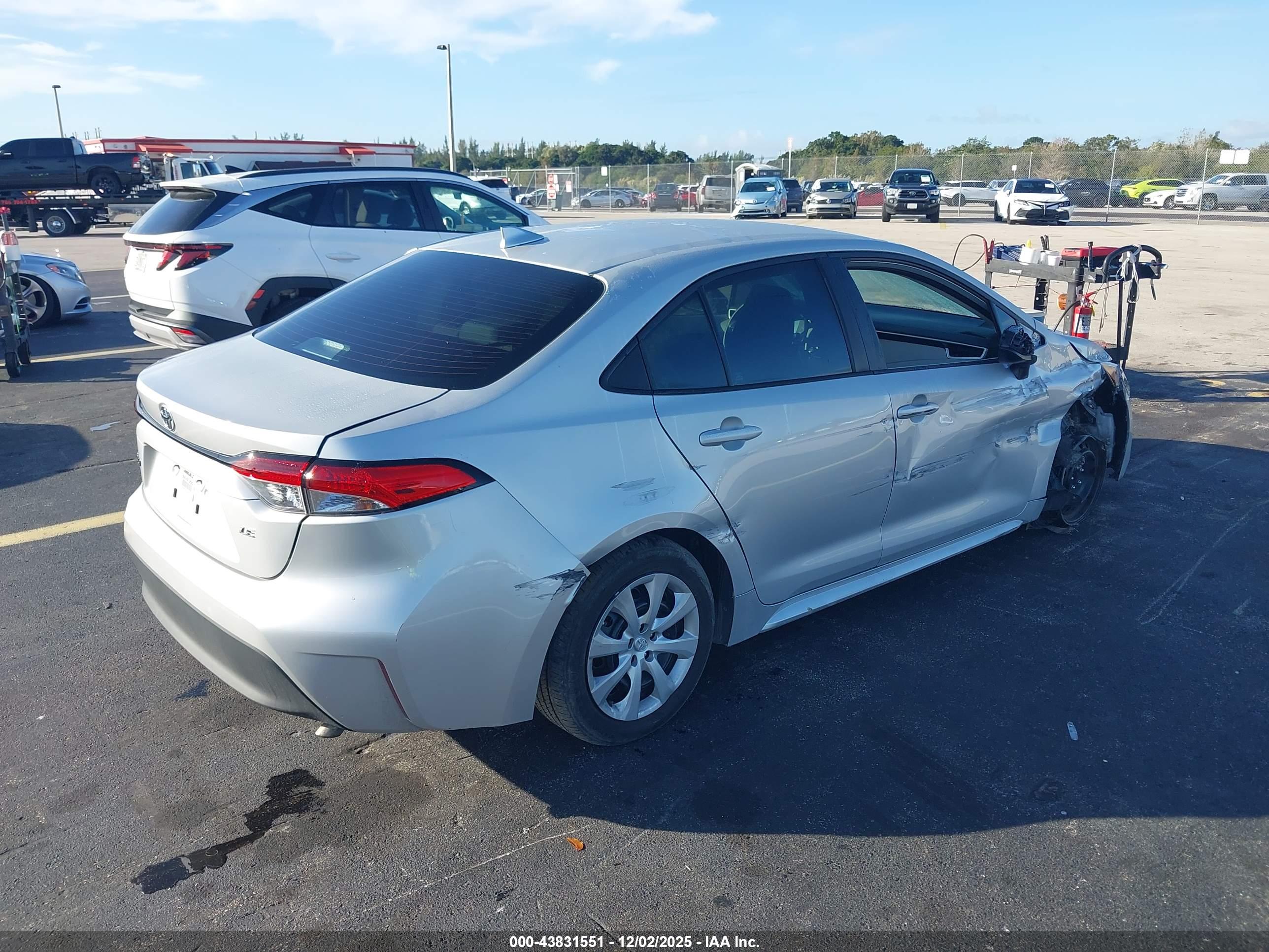 TOYOTA COROLLA image 4