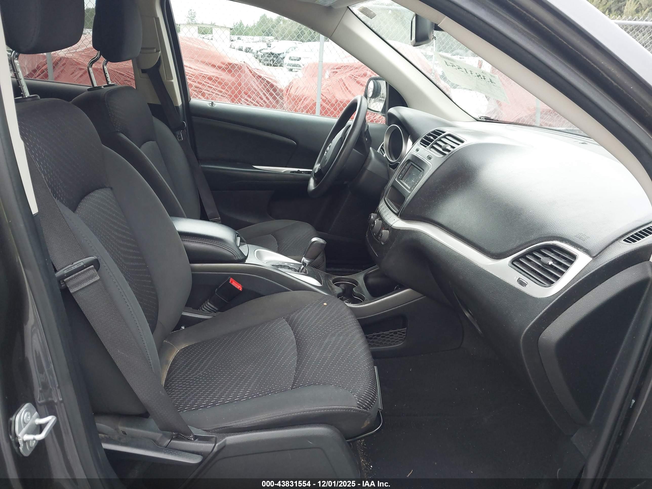 DODGE JOURNEY image 5