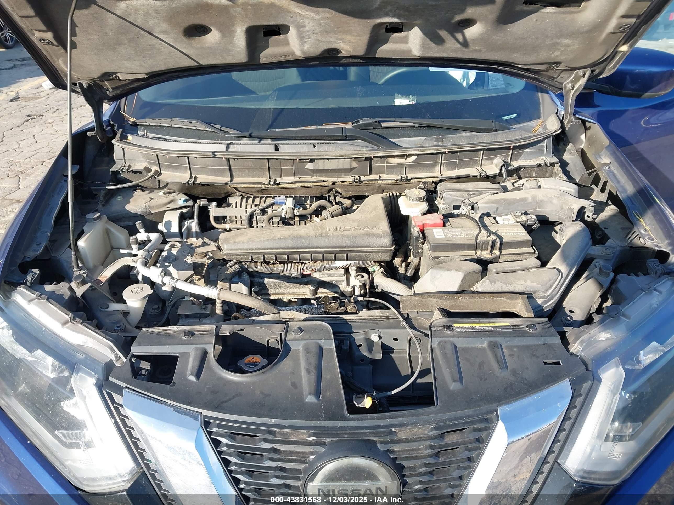 NISSAN ROGUE image 10