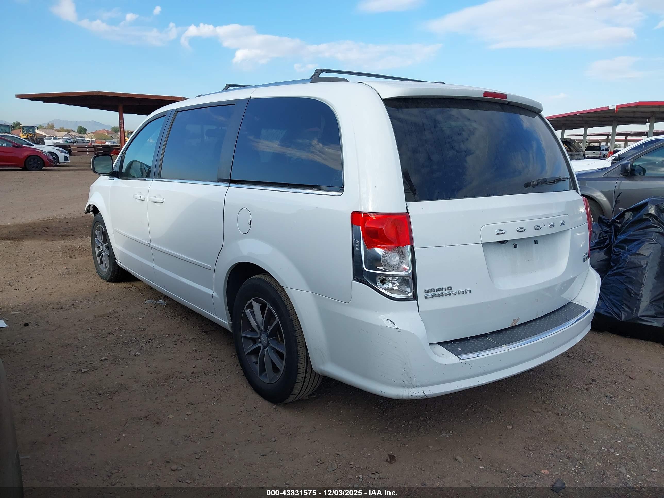 DODGE GRAND image 3