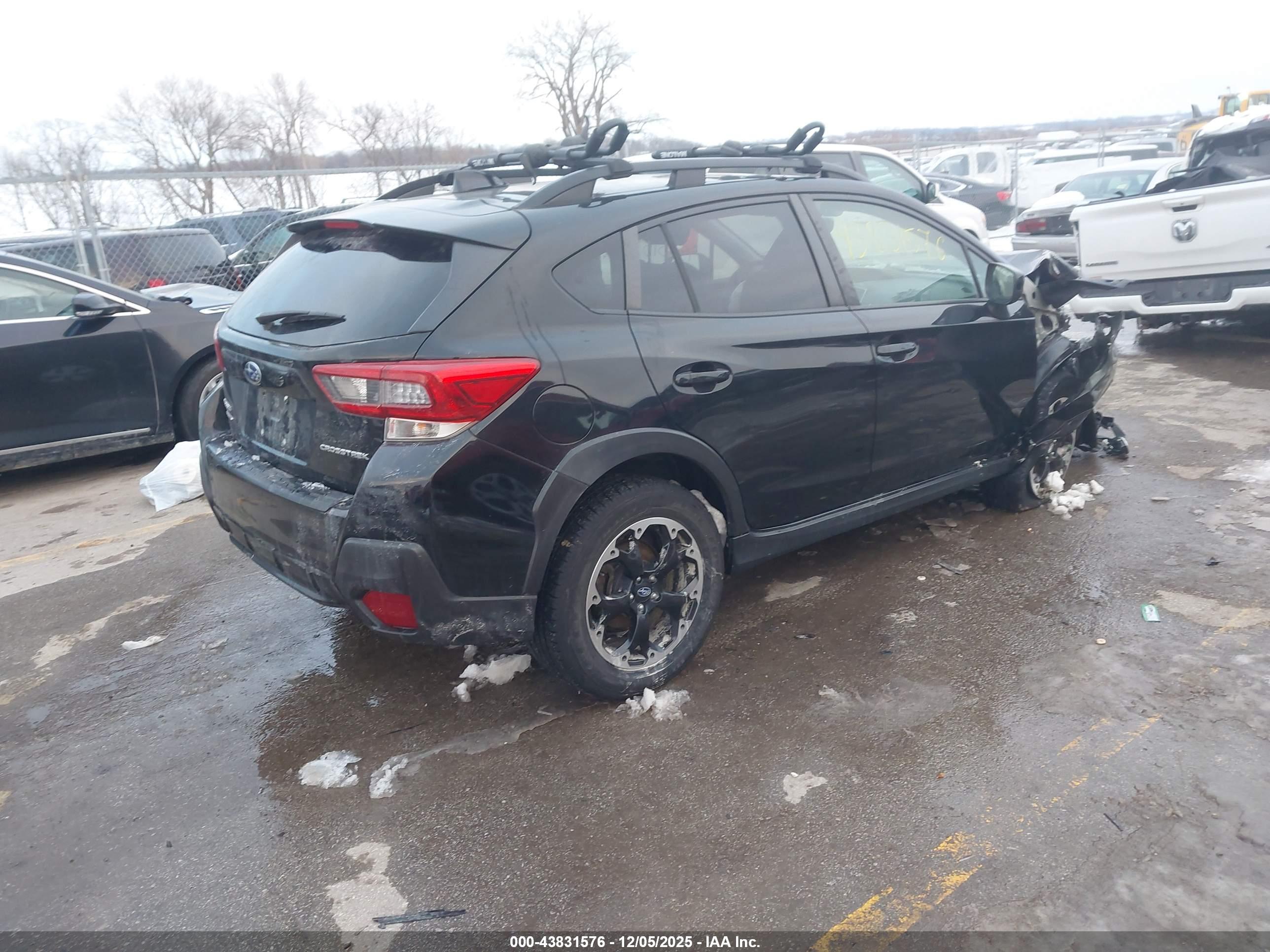 SUBARU CROSSTREK image 4