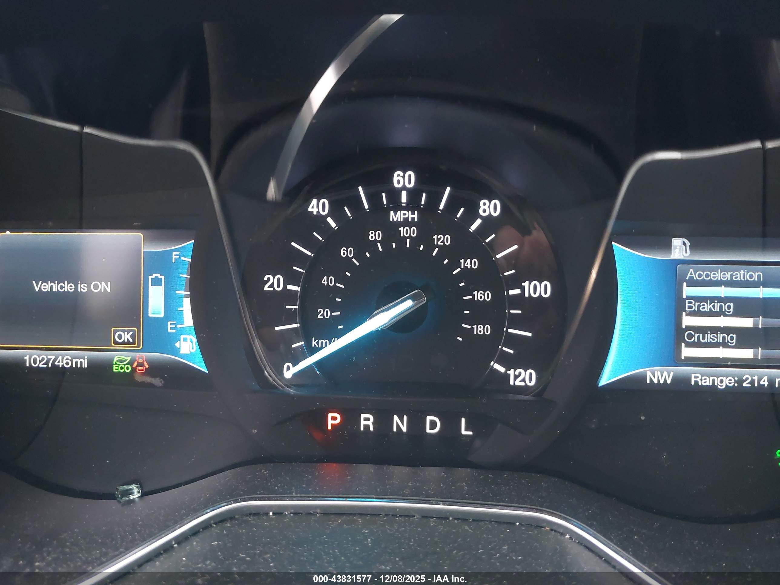 FORD FUSION image 7