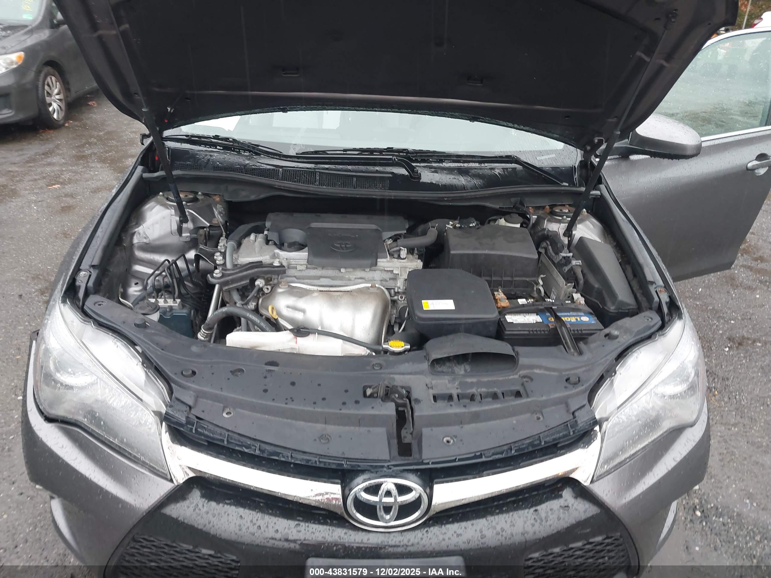 TOYOTA CAMRY image 10