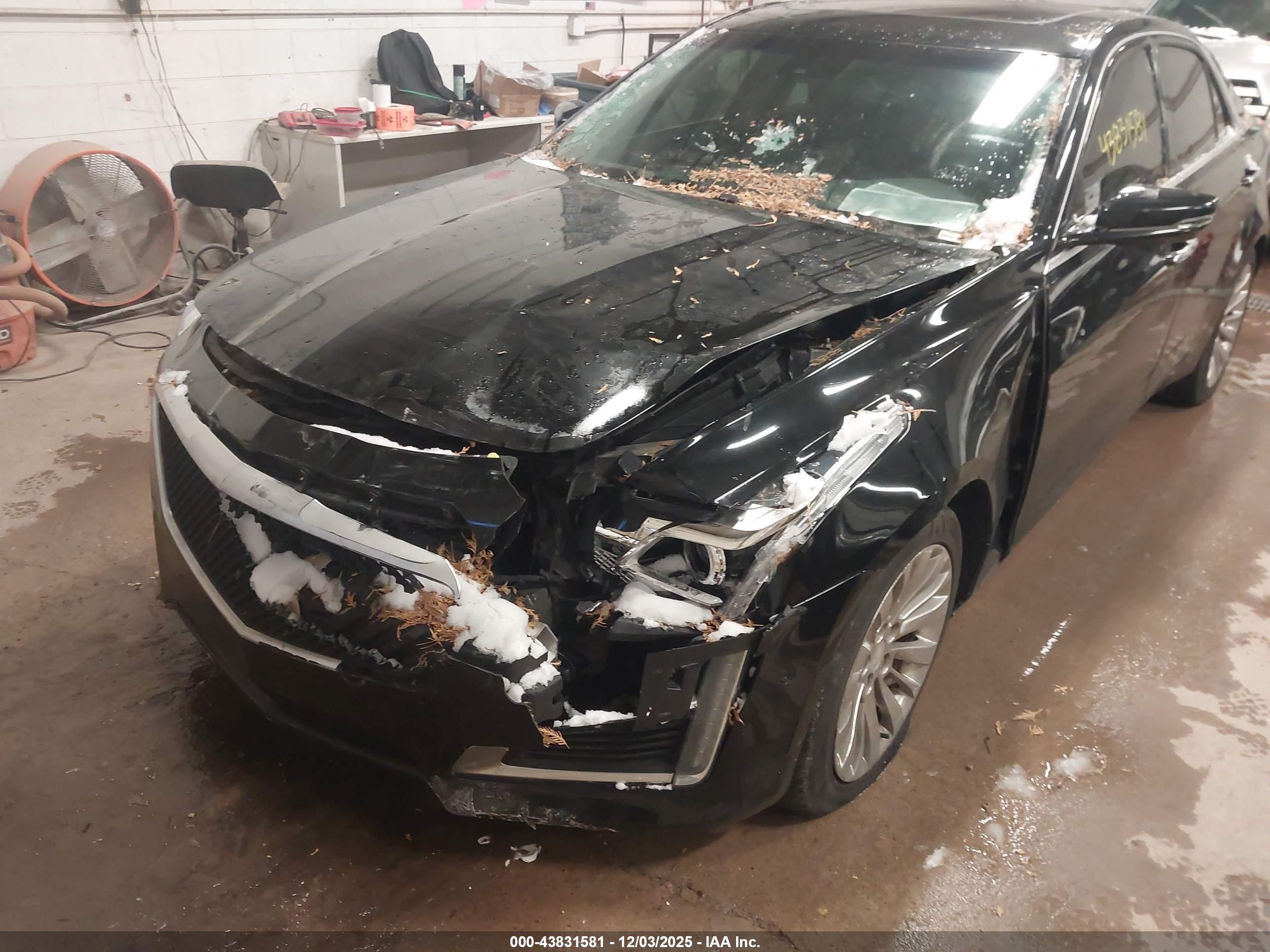 CADILLAC CTS image 6