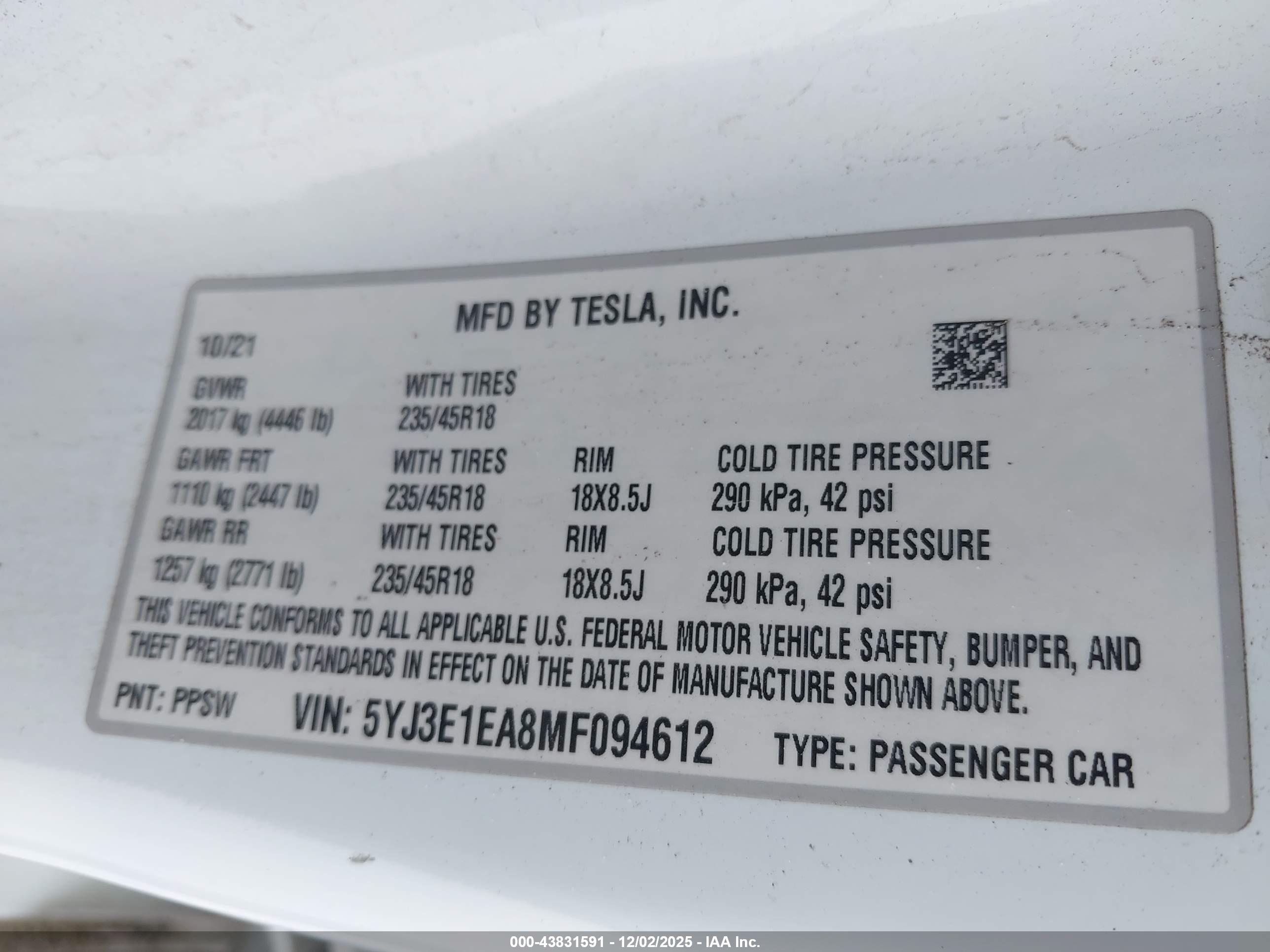 TESLA MODEL image 9