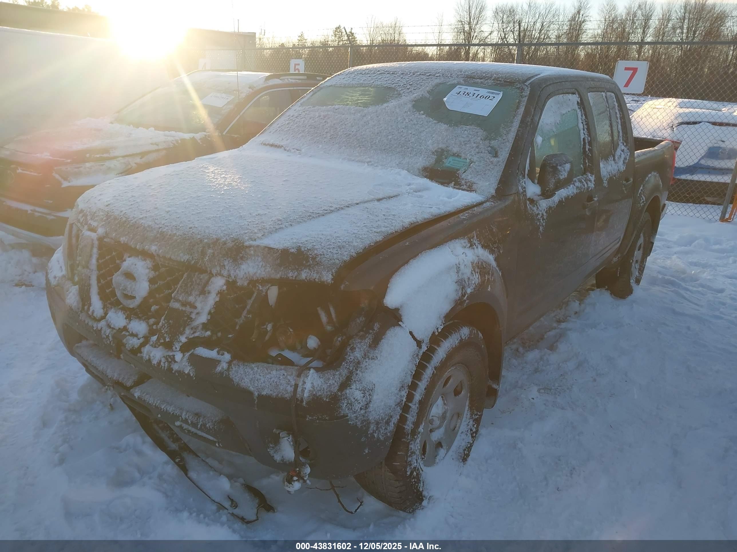 NISSAN FRONTIER image 6