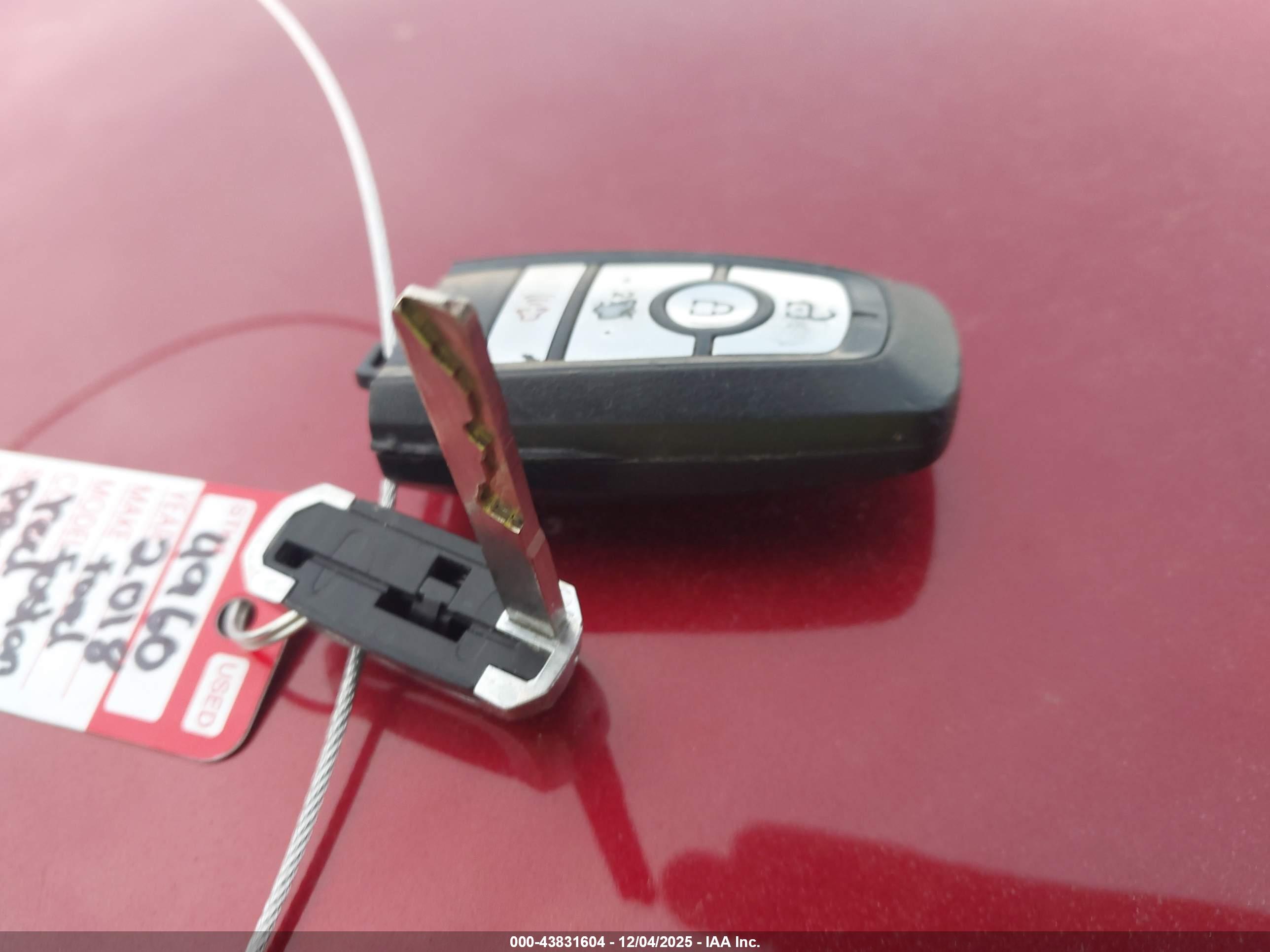 FORD FUSION image 11
