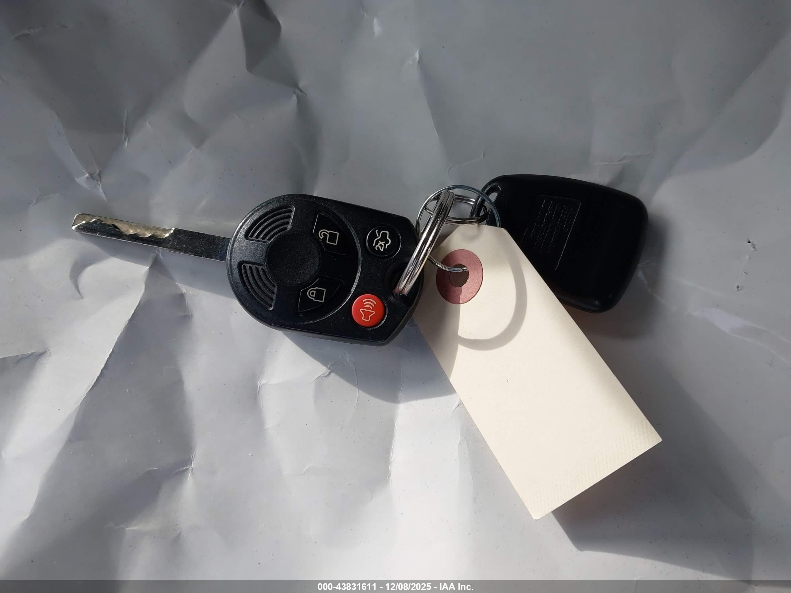 FORD ESCAPE image 11