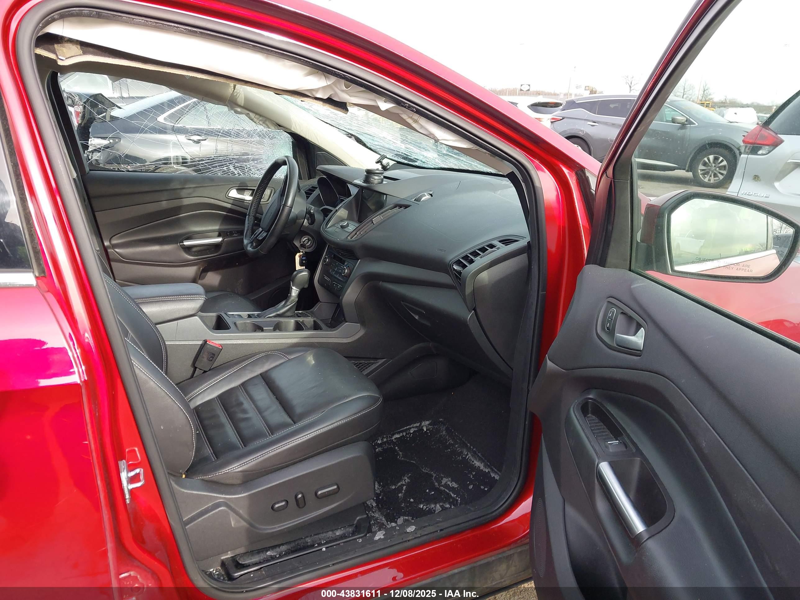 FORD ESCAPE image 5