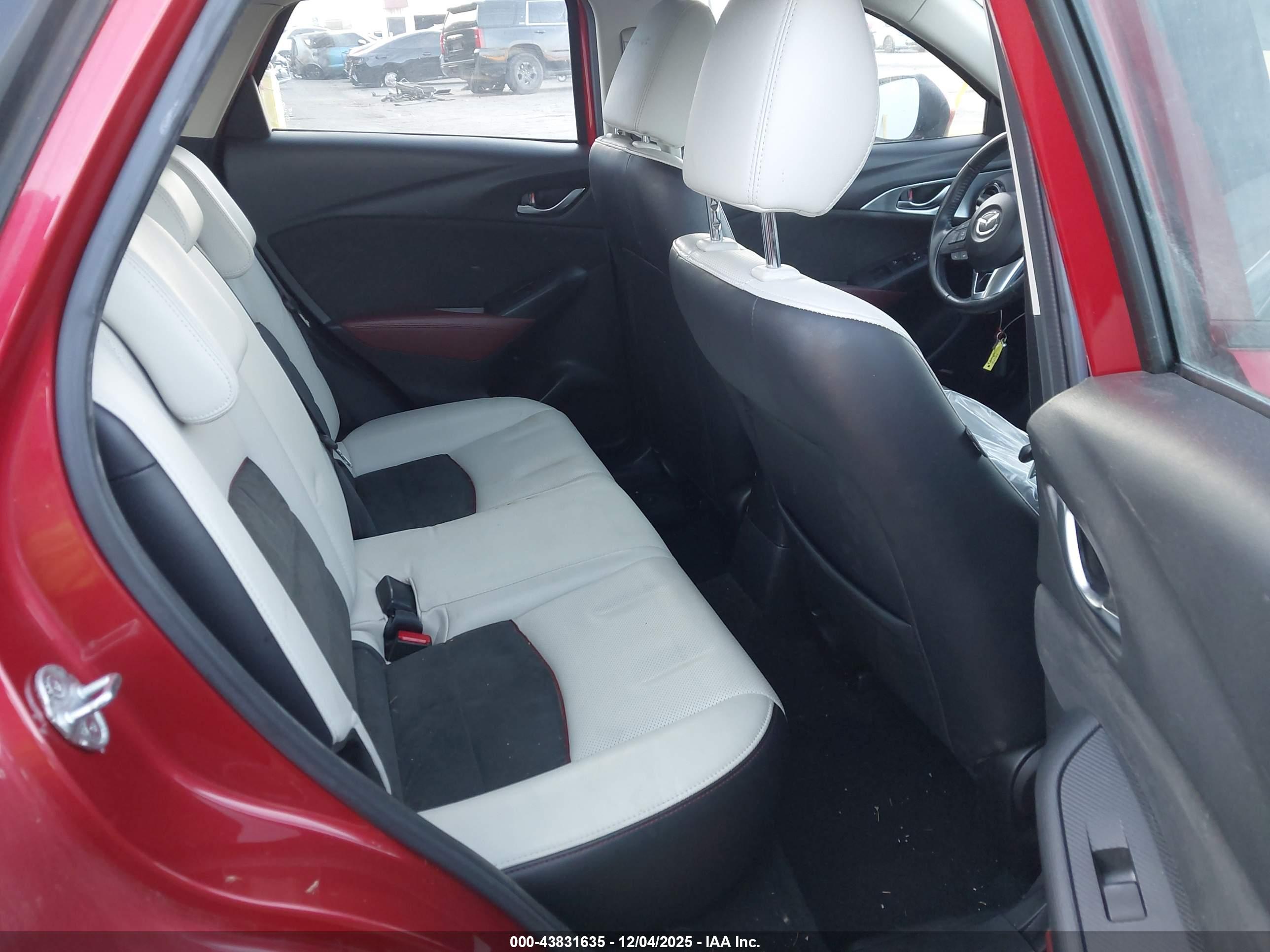 MAZDA CX-3 image 8