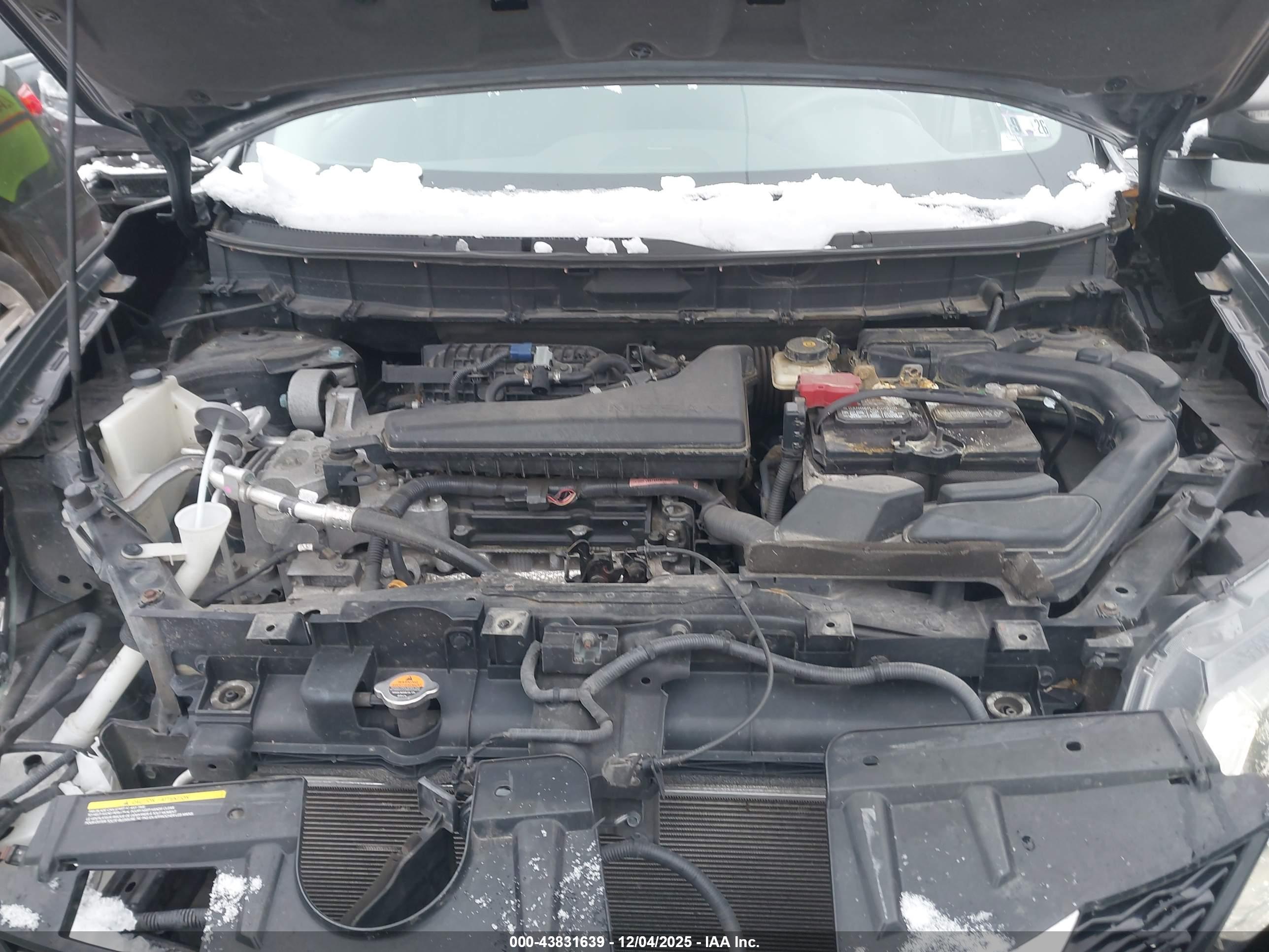 NISSAN ROGUE image 10