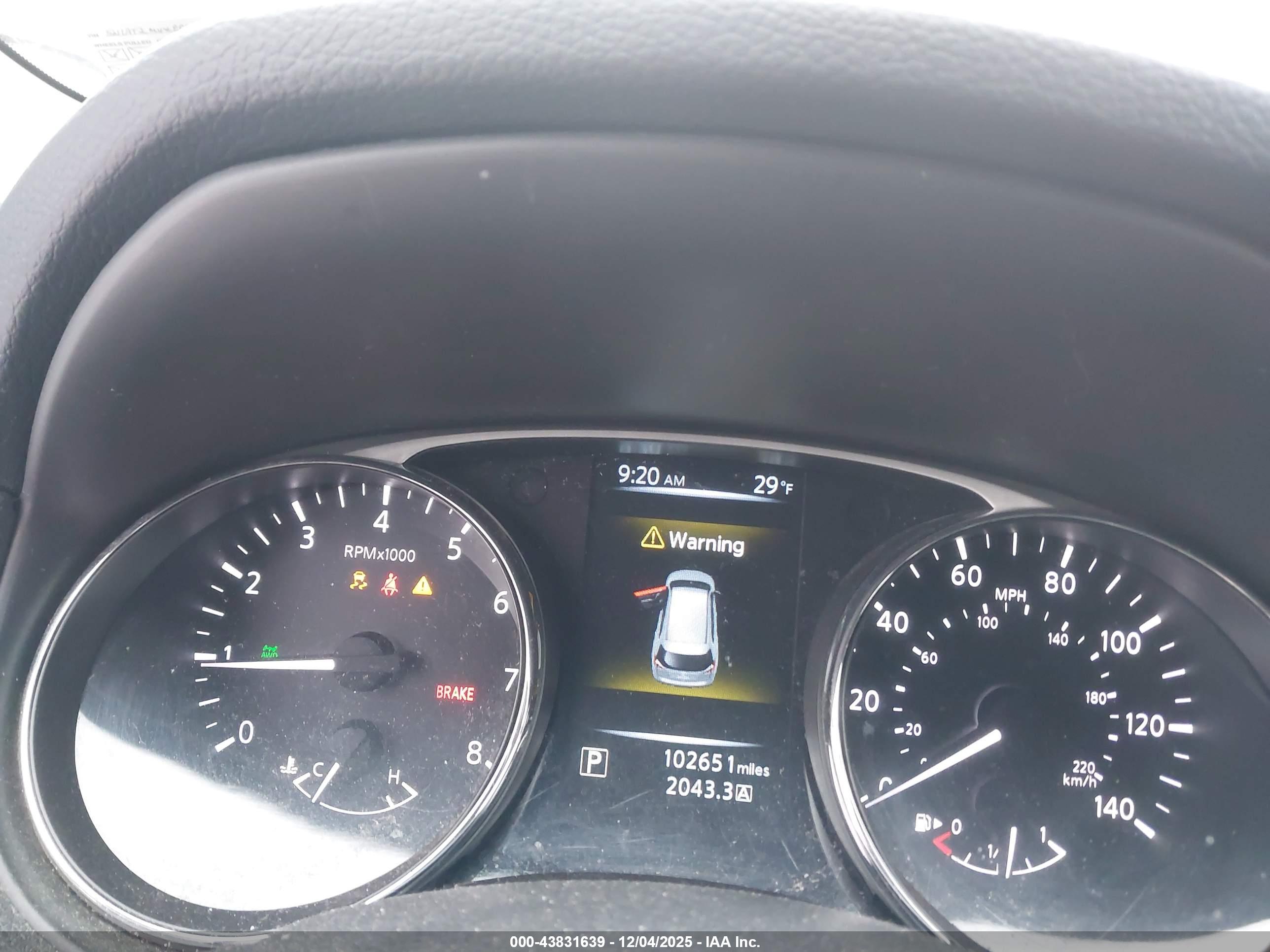 NISSAN ROGUE image 7