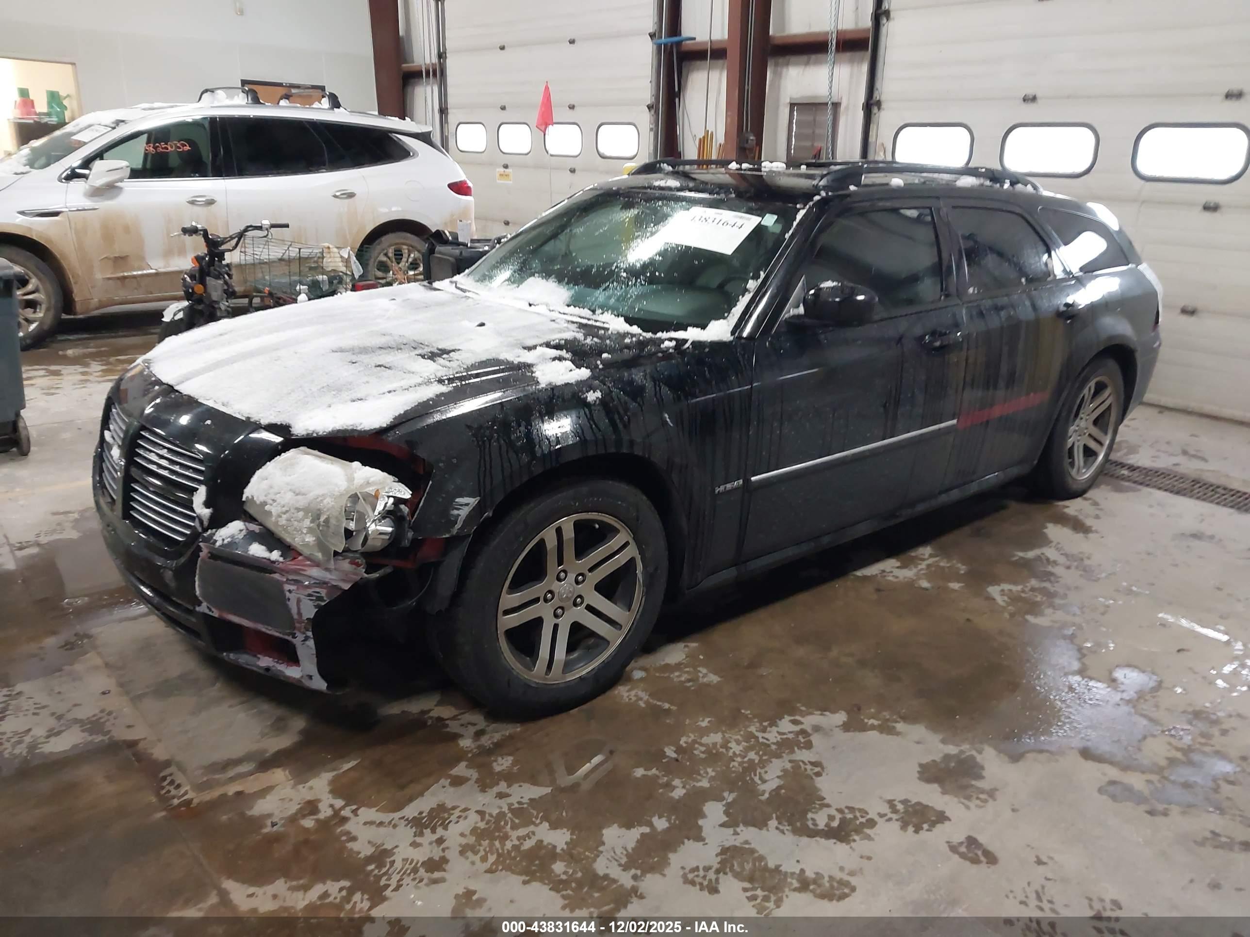 DODGE MAGNUM image 2
