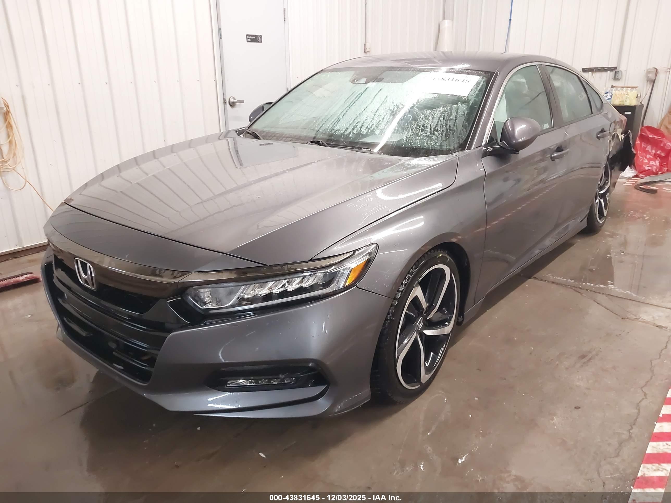 HONDA ACCORD image 2