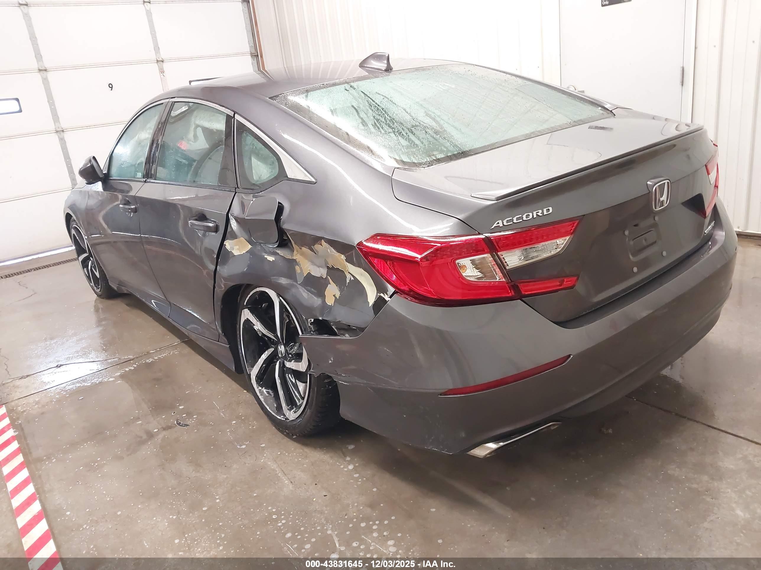 HONDA ACCORD image 3