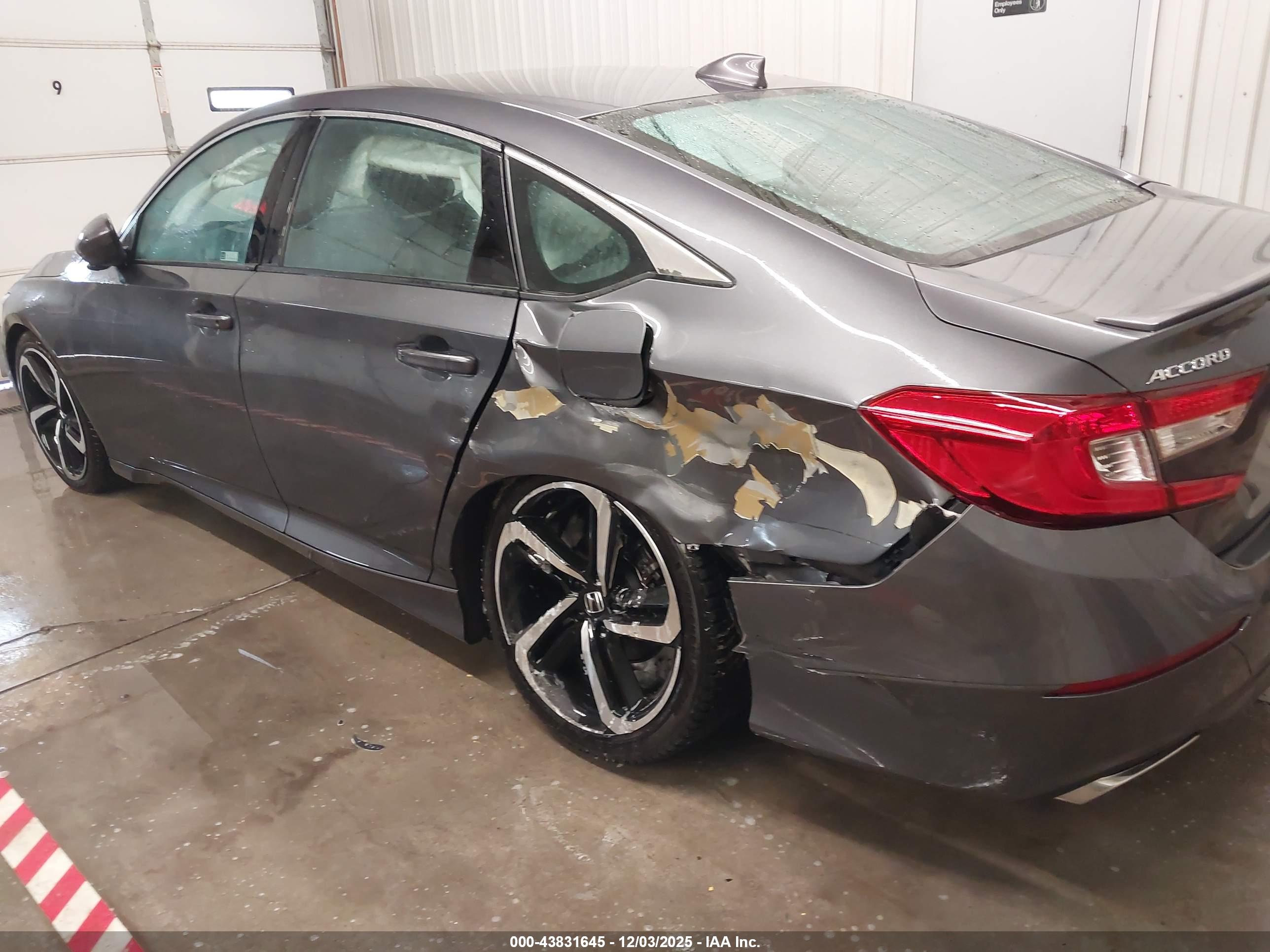 HONDA ACCORD image 6