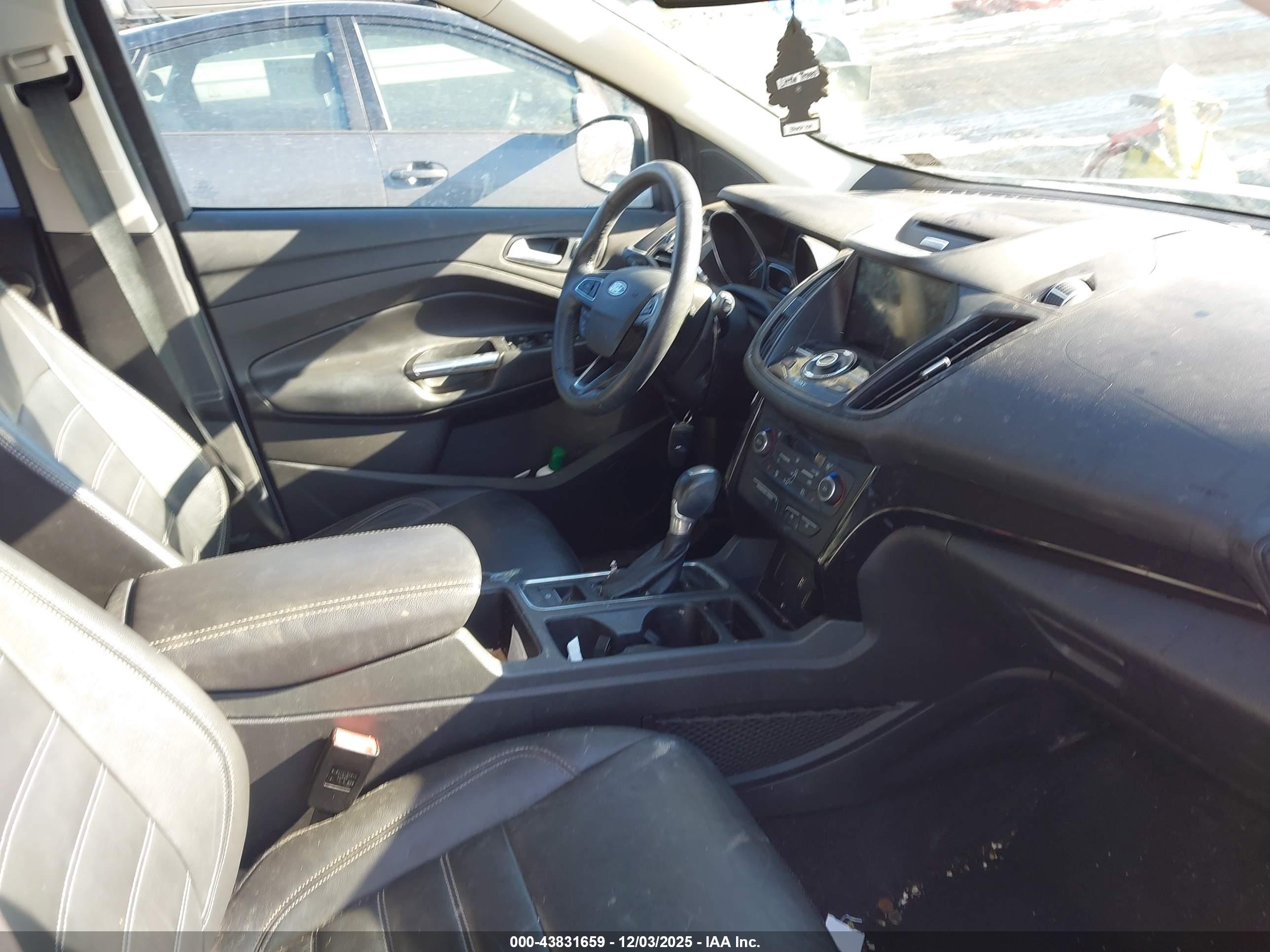 FORD ESCAPE image 5