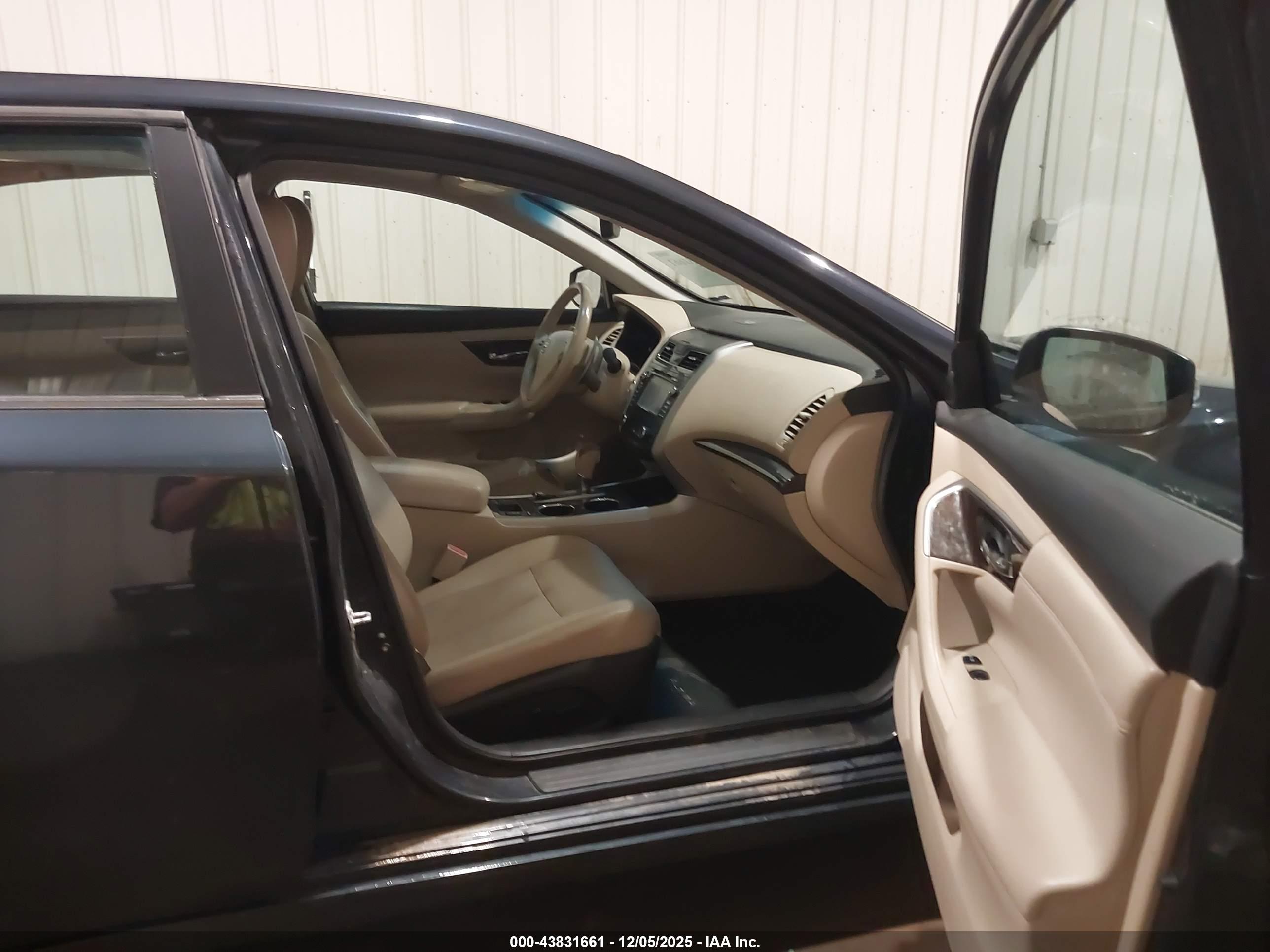 NISSAN ALTIMA image 5