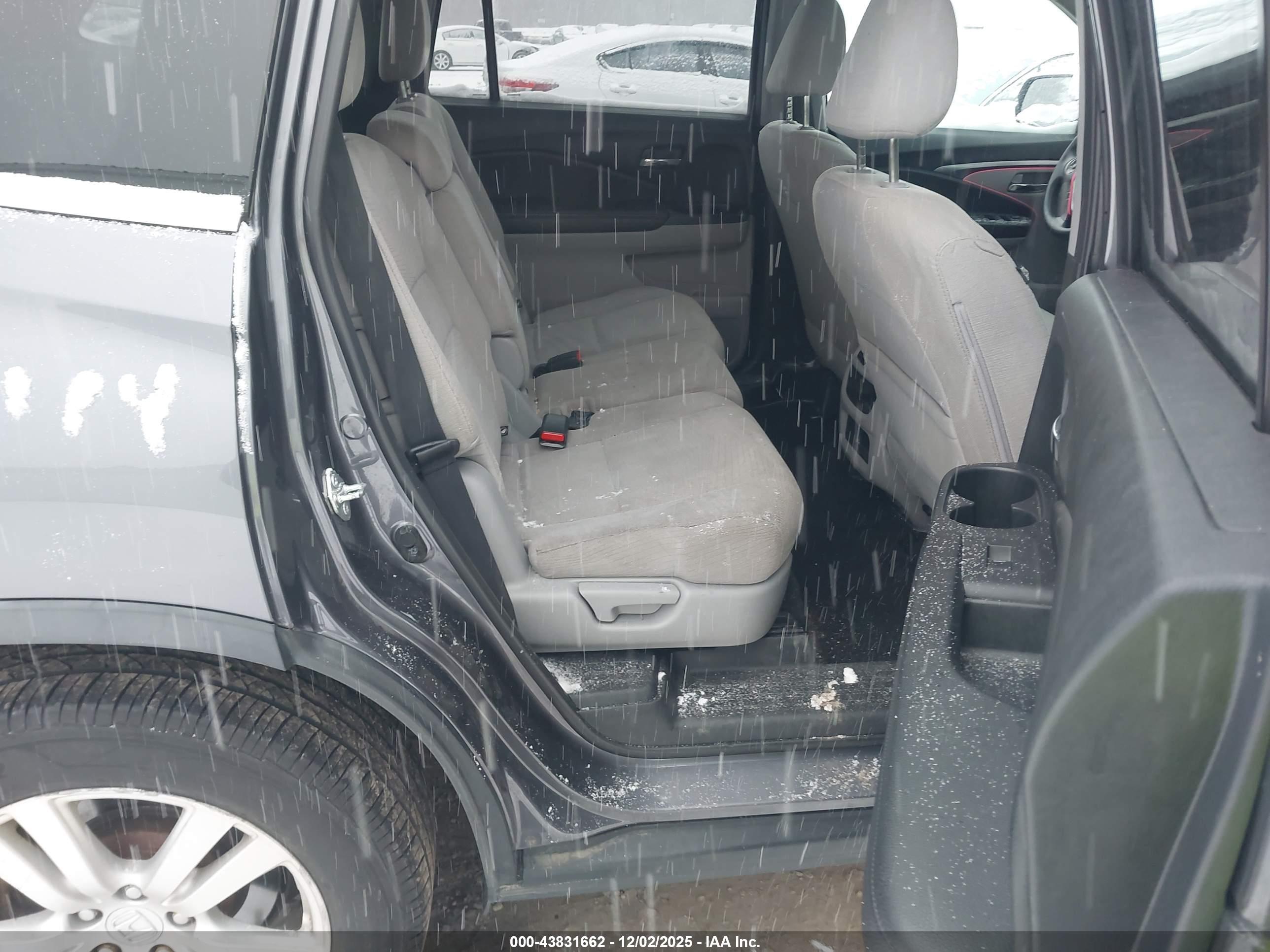 HONDA PILOT image 8