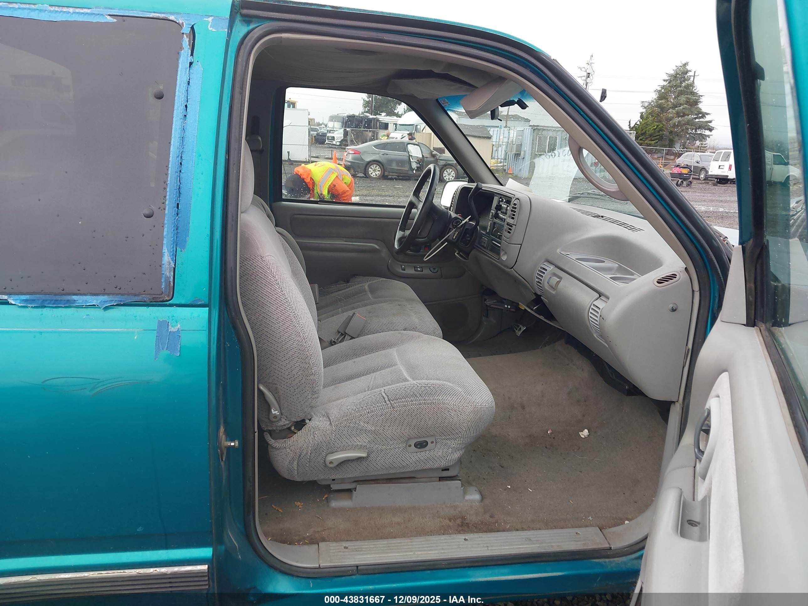 GMC SIERRA image 5