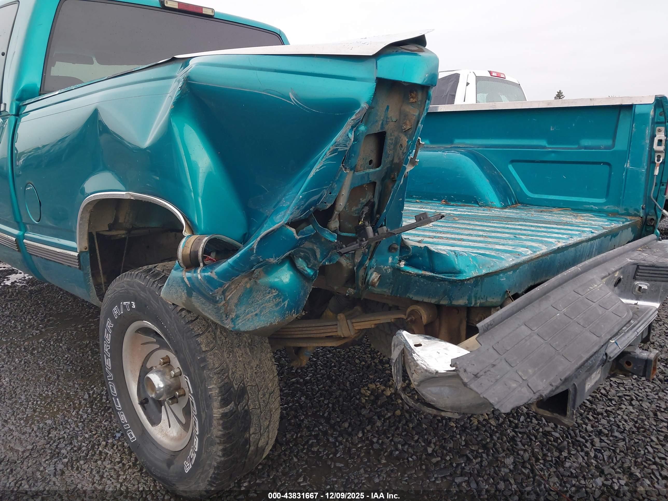 GMC SIERRA image 6