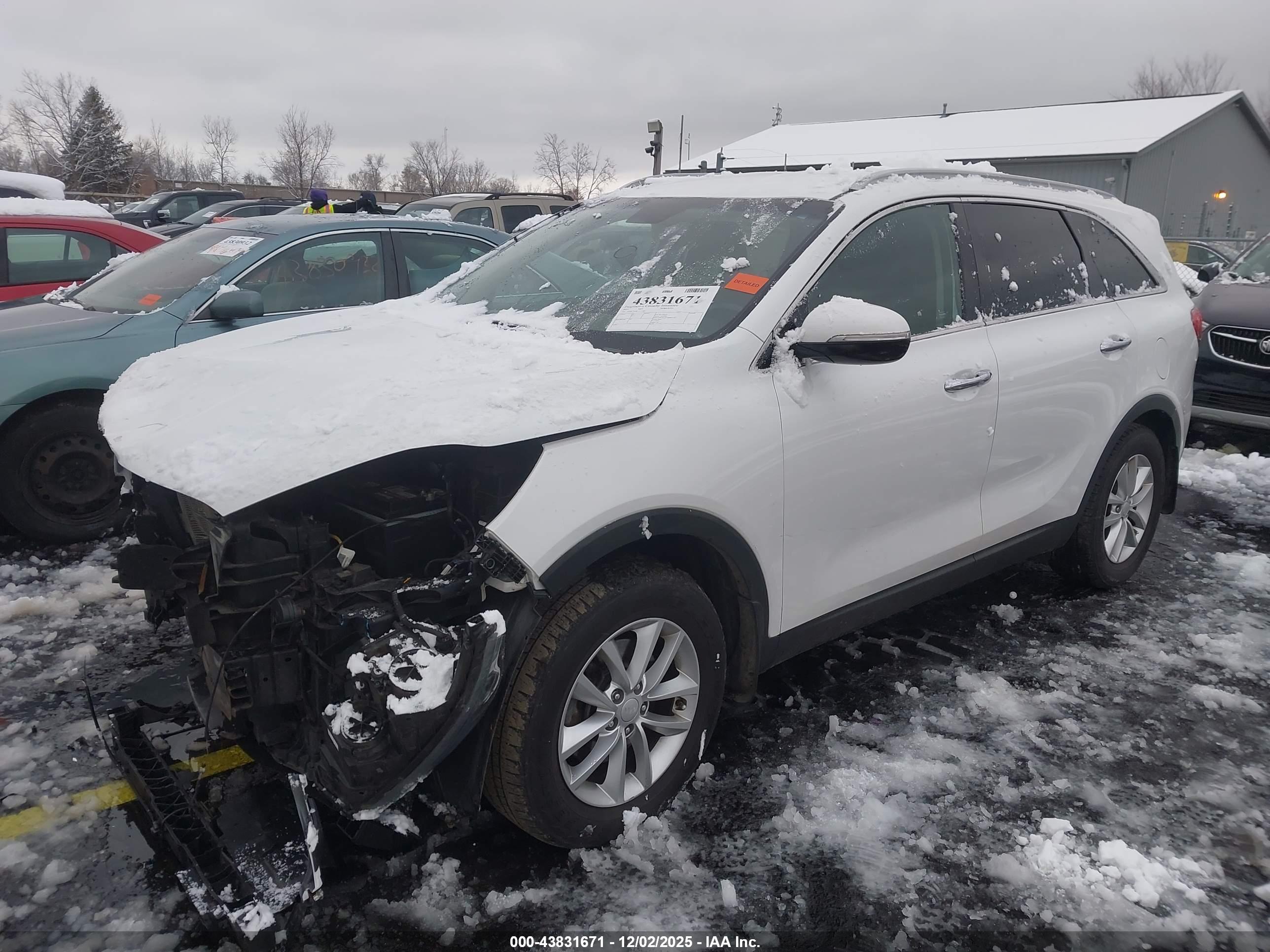 KIA SORENTO image 2