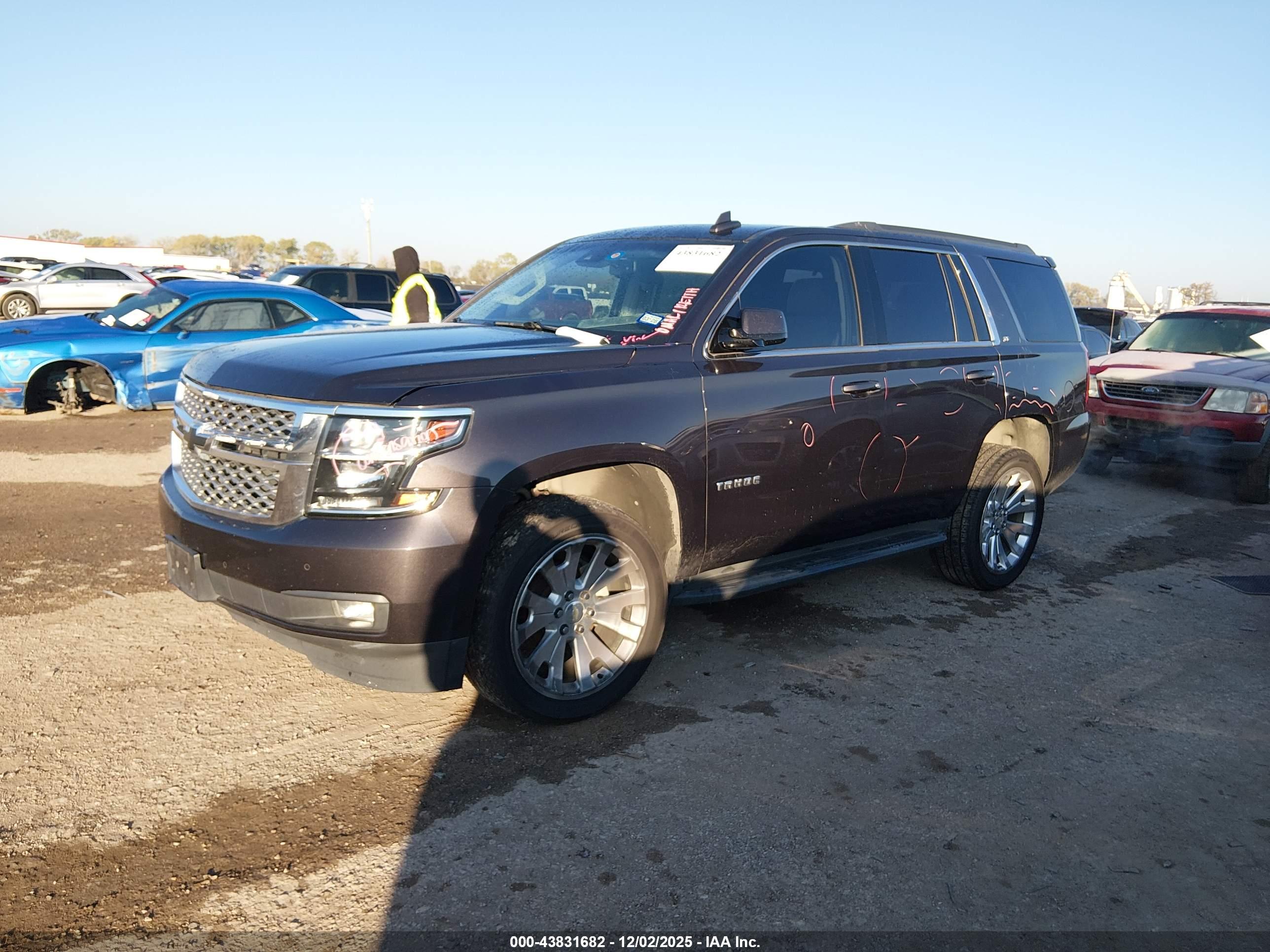 CHEVROLET TAHOE image 2