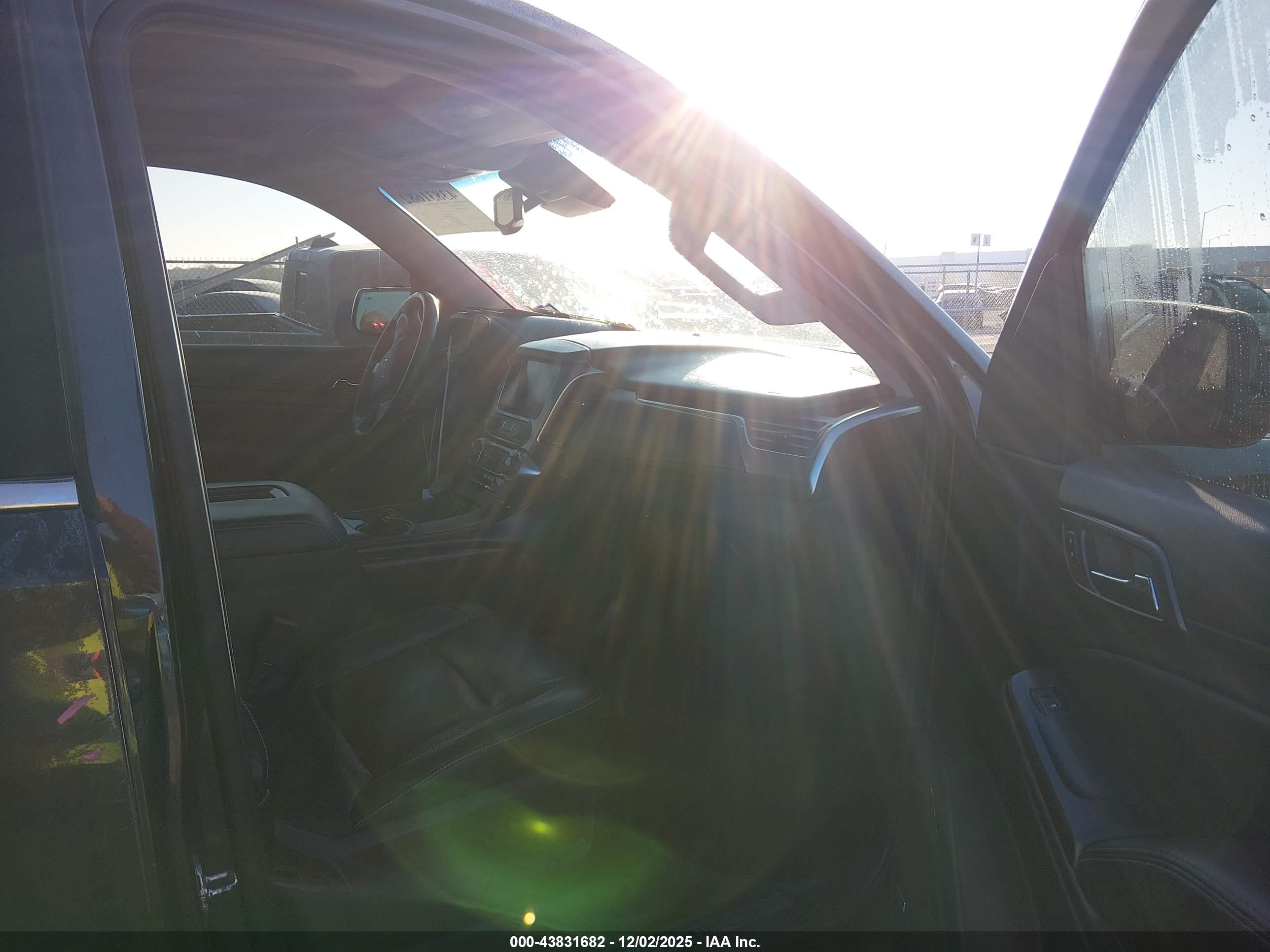CHEVROLET TAHOE image 5
