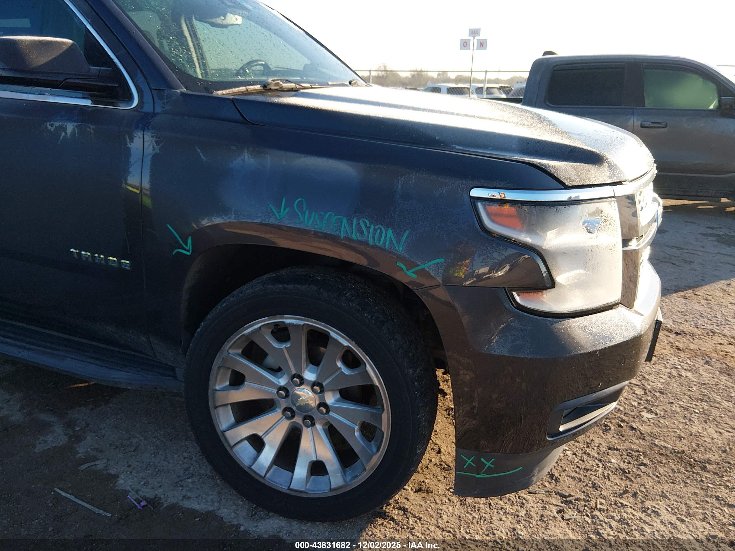 CHEVROLET TAHOE image 6