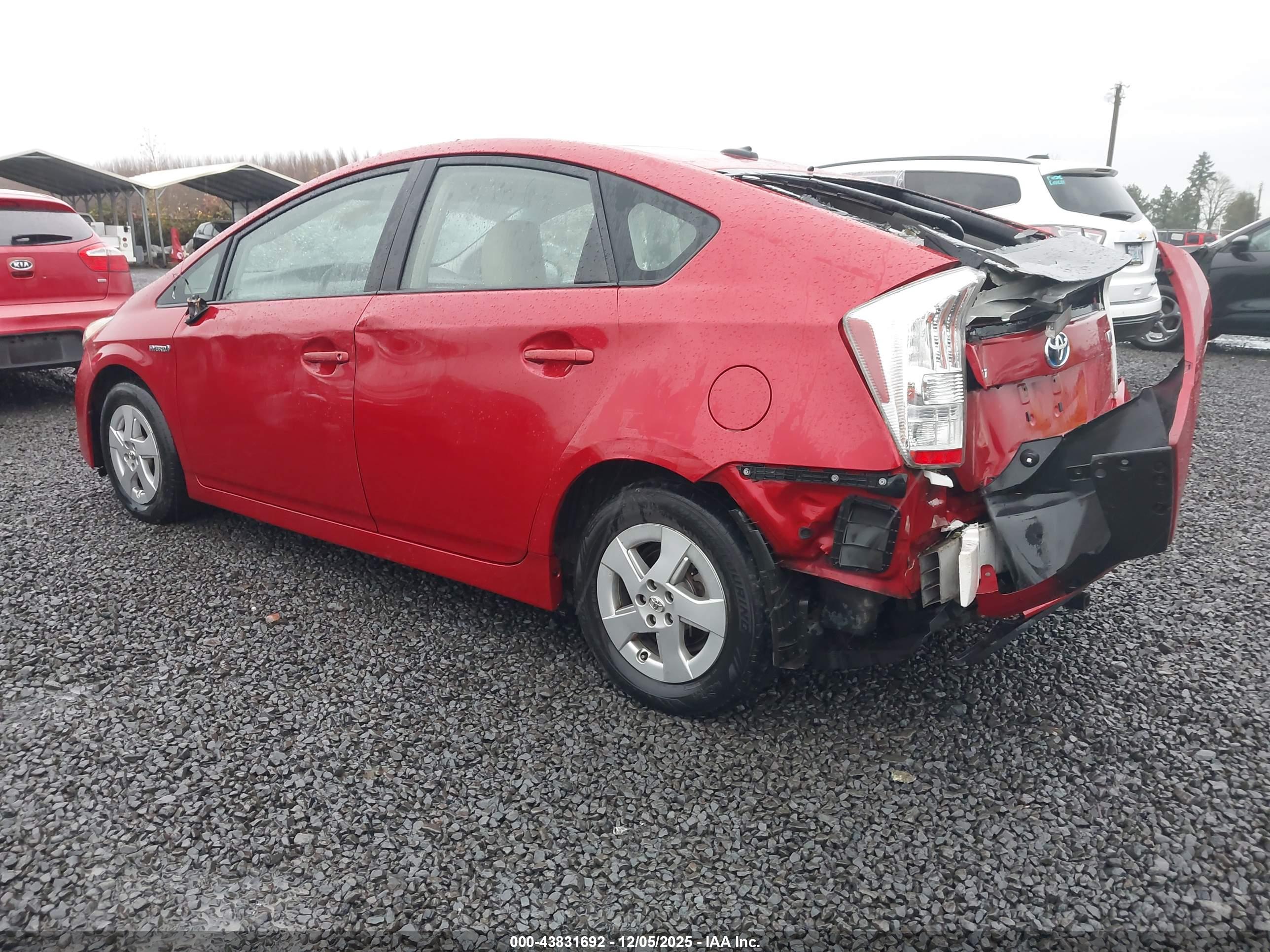 TOYOTA PRIUS image 3