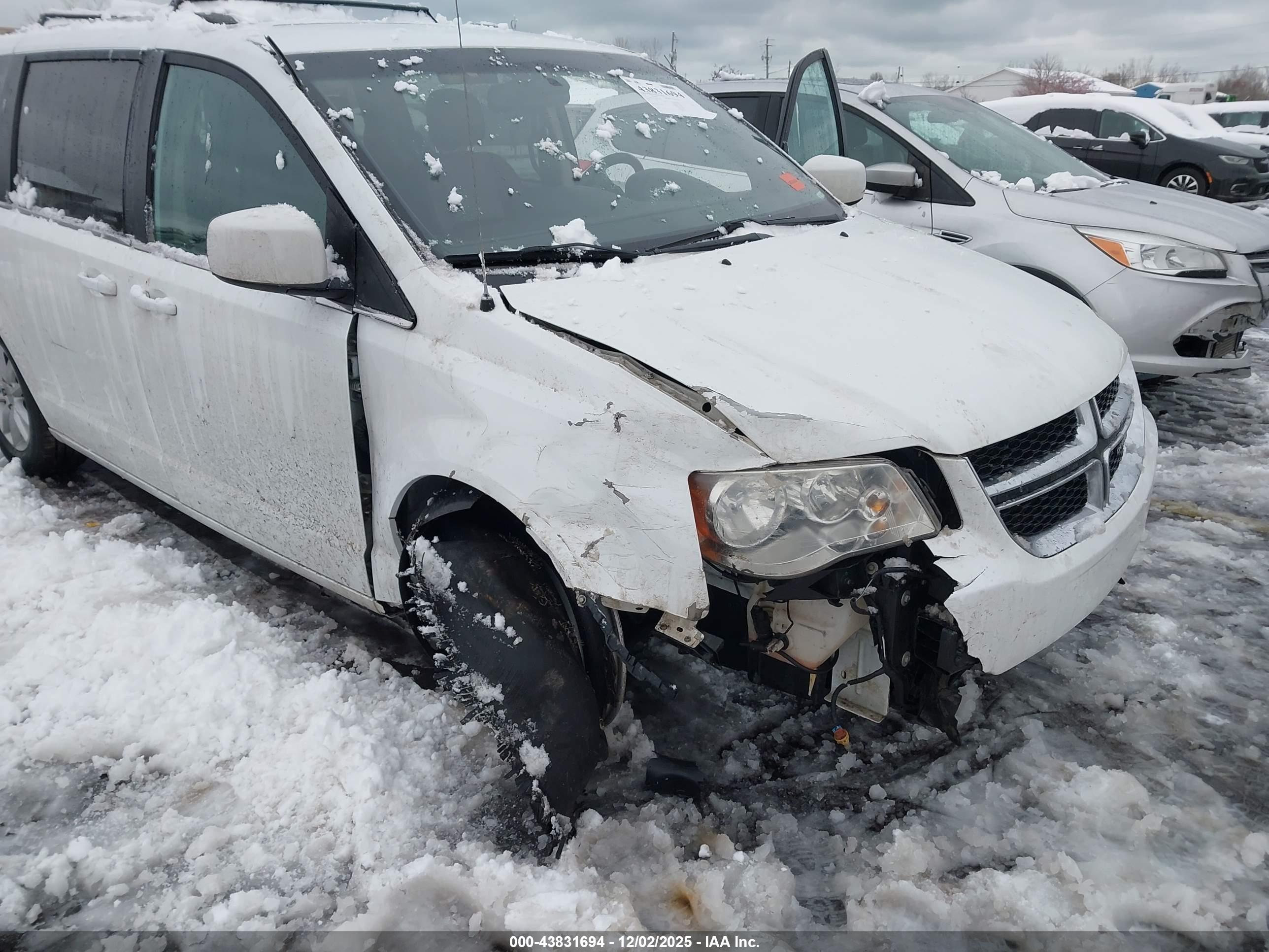 DODGE GRAND image 6