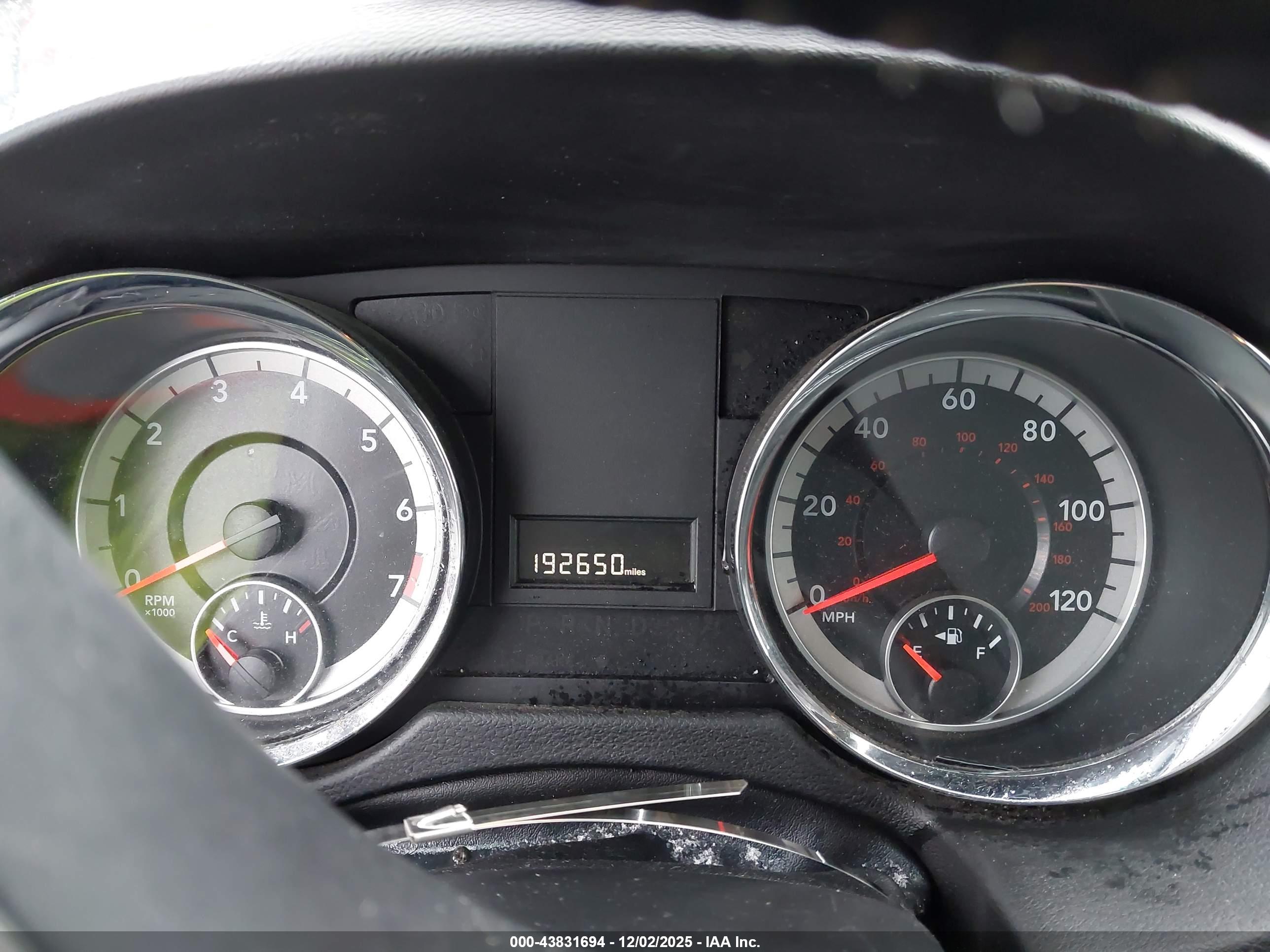 DODGE GRAND image 7