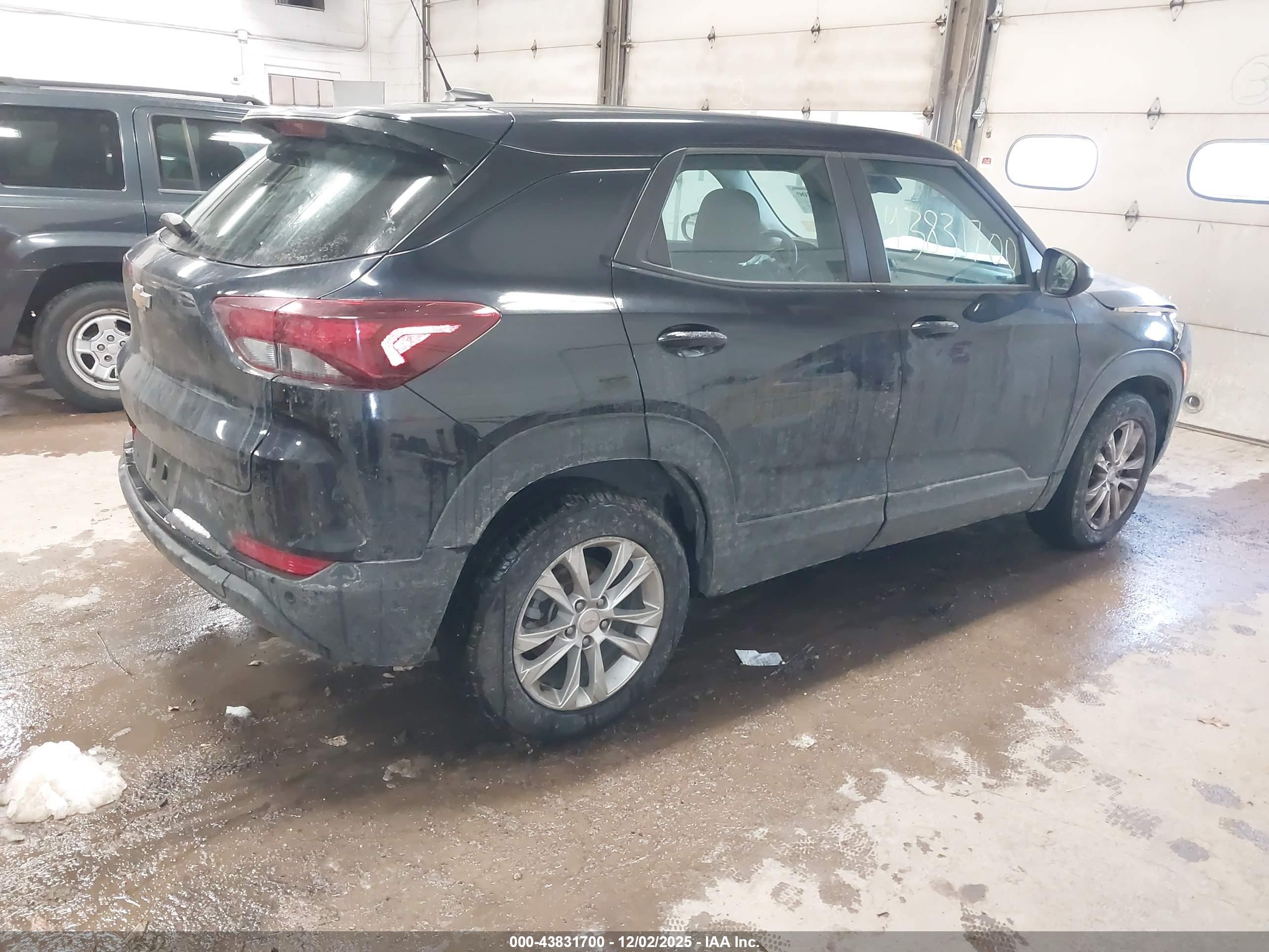 CHEVROLET TRAILBLAZER image 4