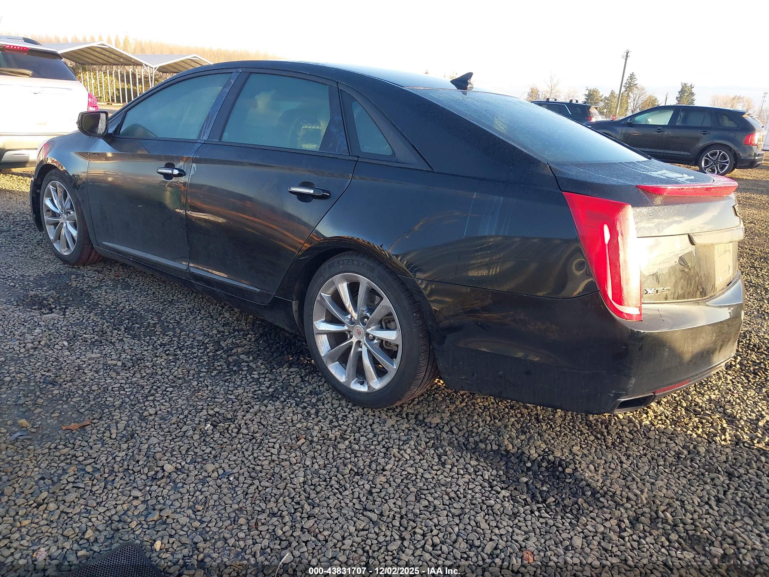 CADILLAC XTS image 3