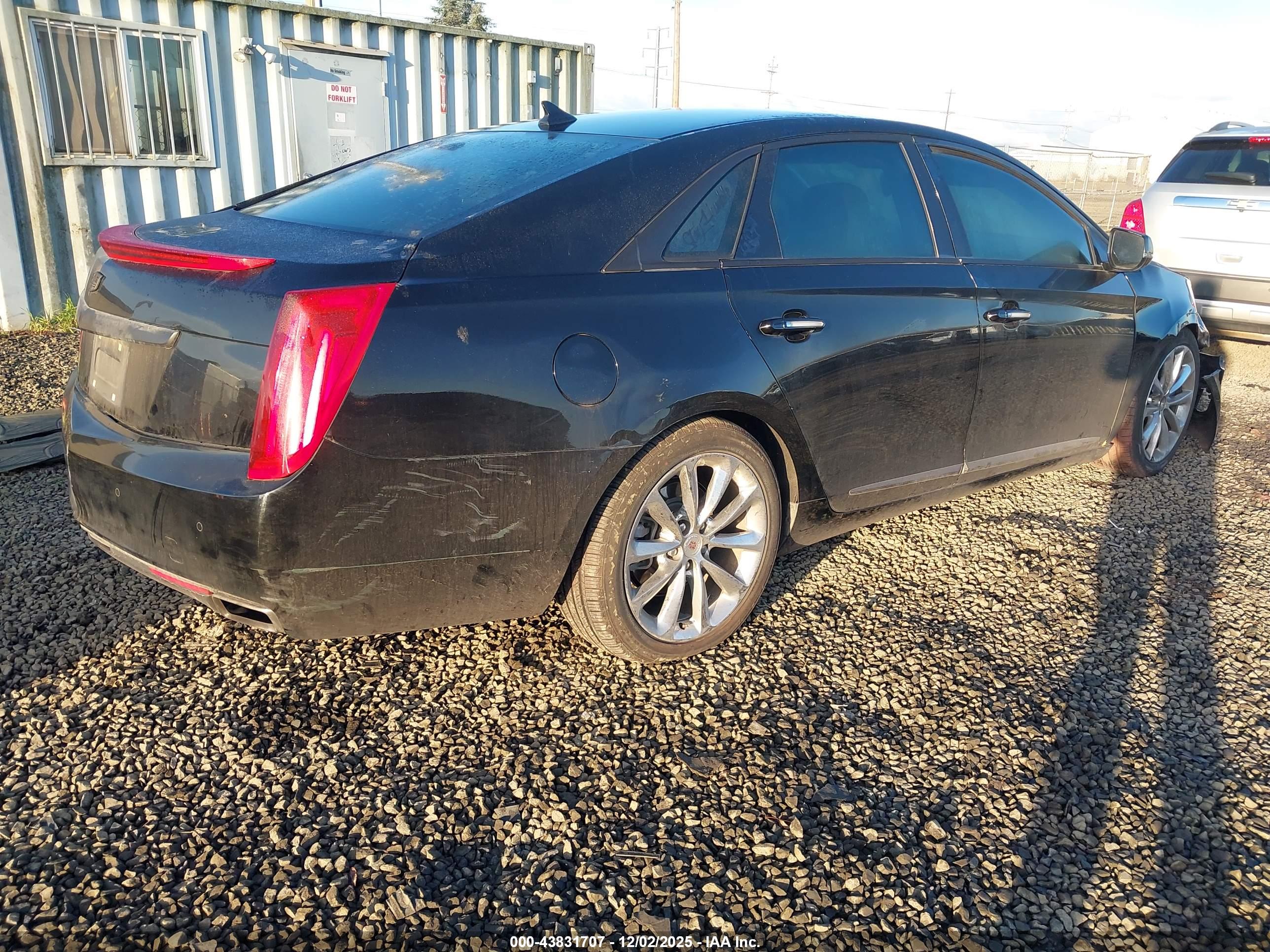 CADILLAC XTS image 4