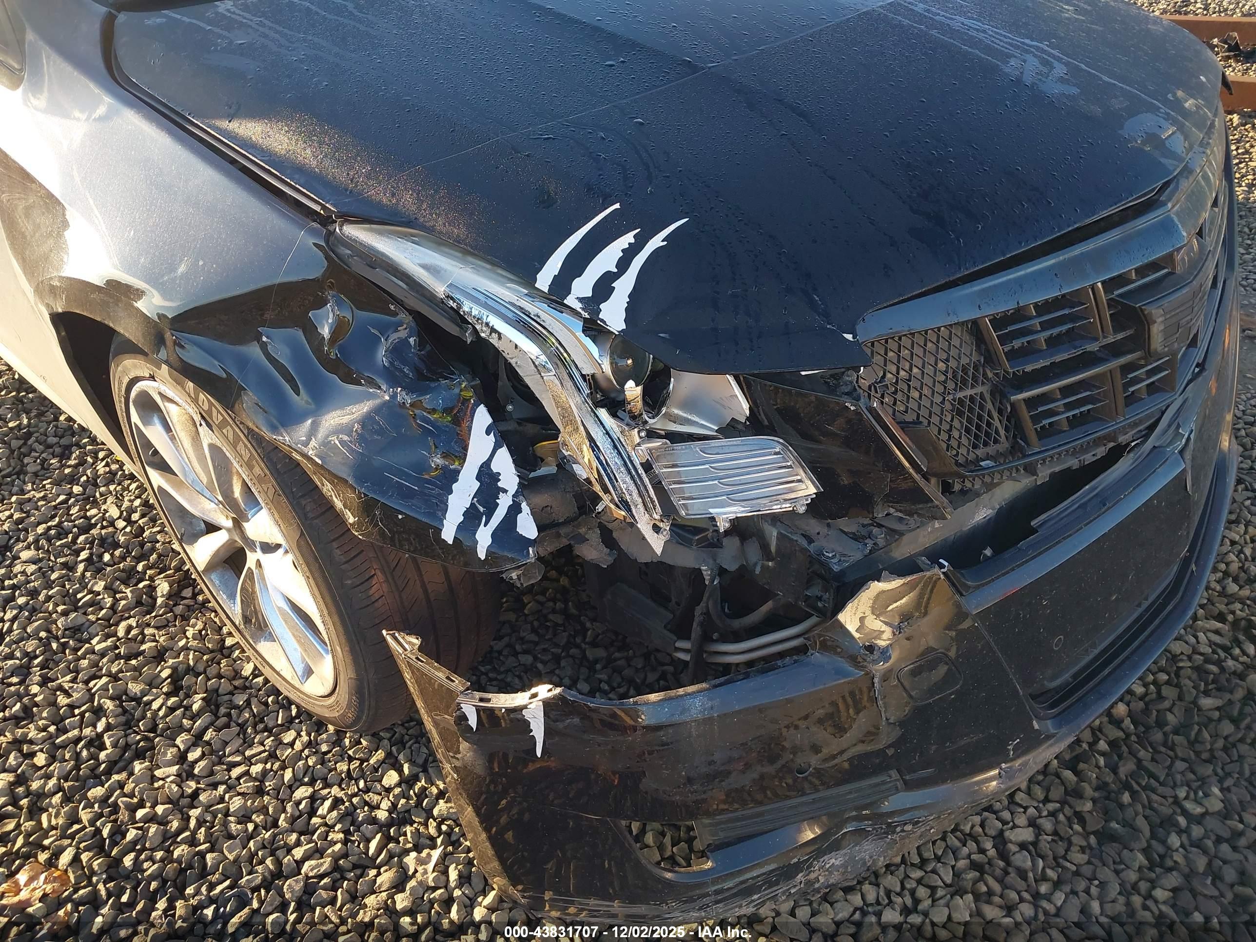 CADILLAC XTS image 6