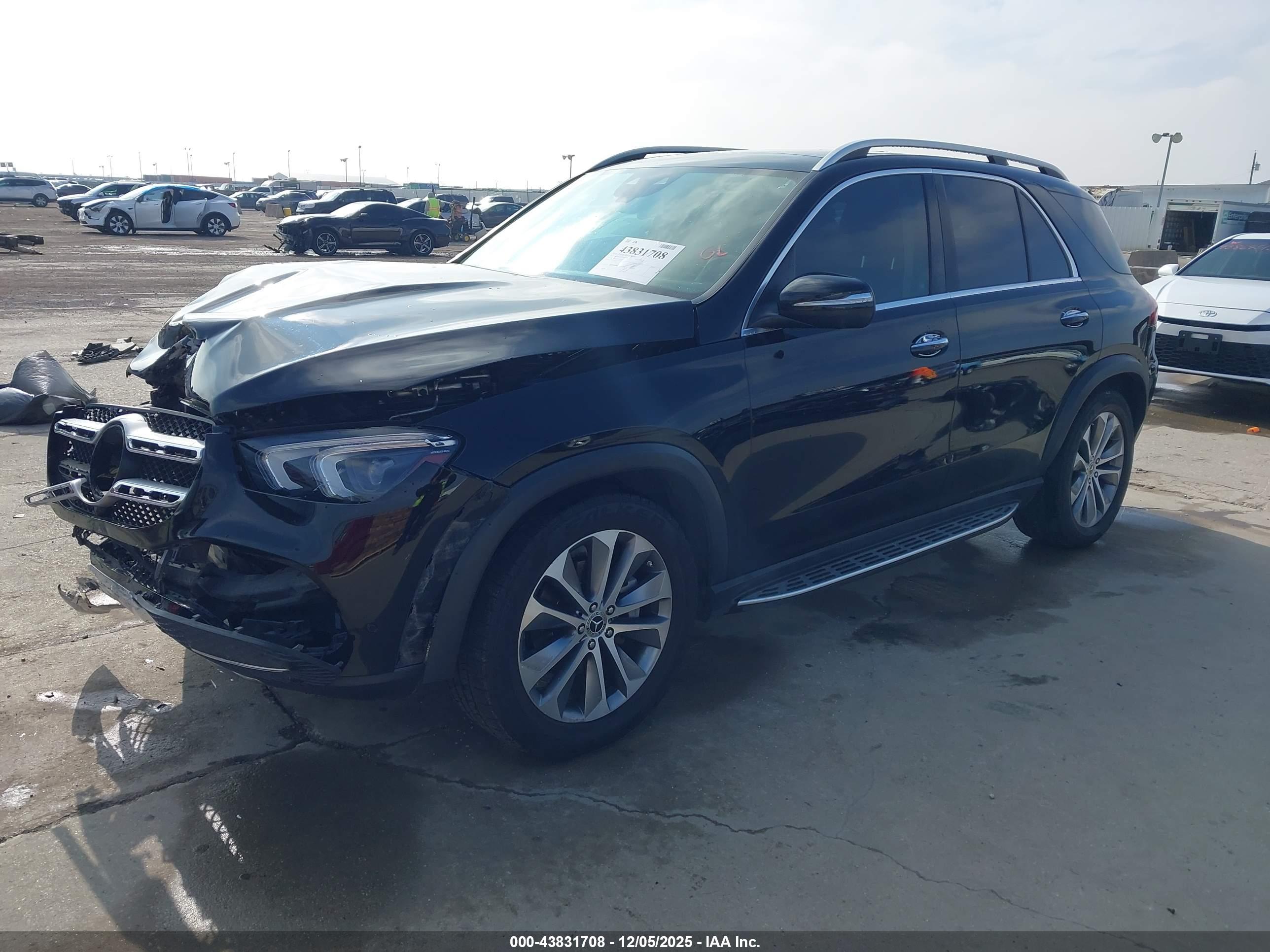 MERCEDES-BENZ GLE image 2