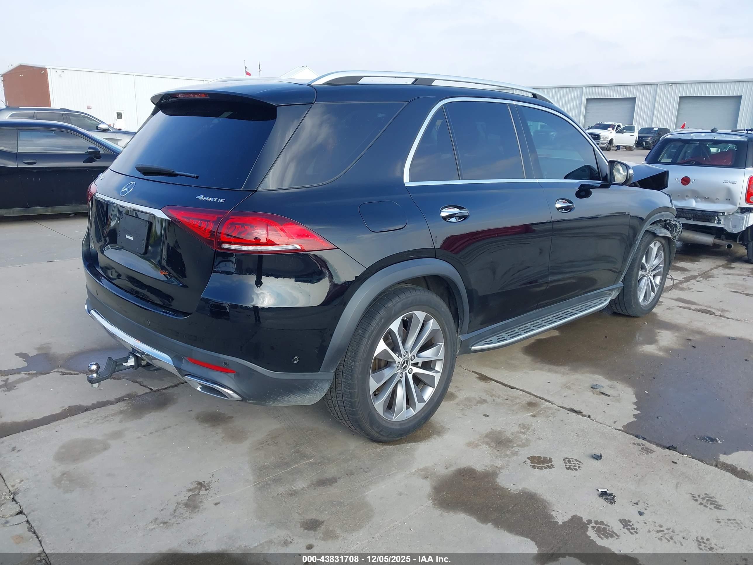 MERCEDES-BENZ GLE image 4