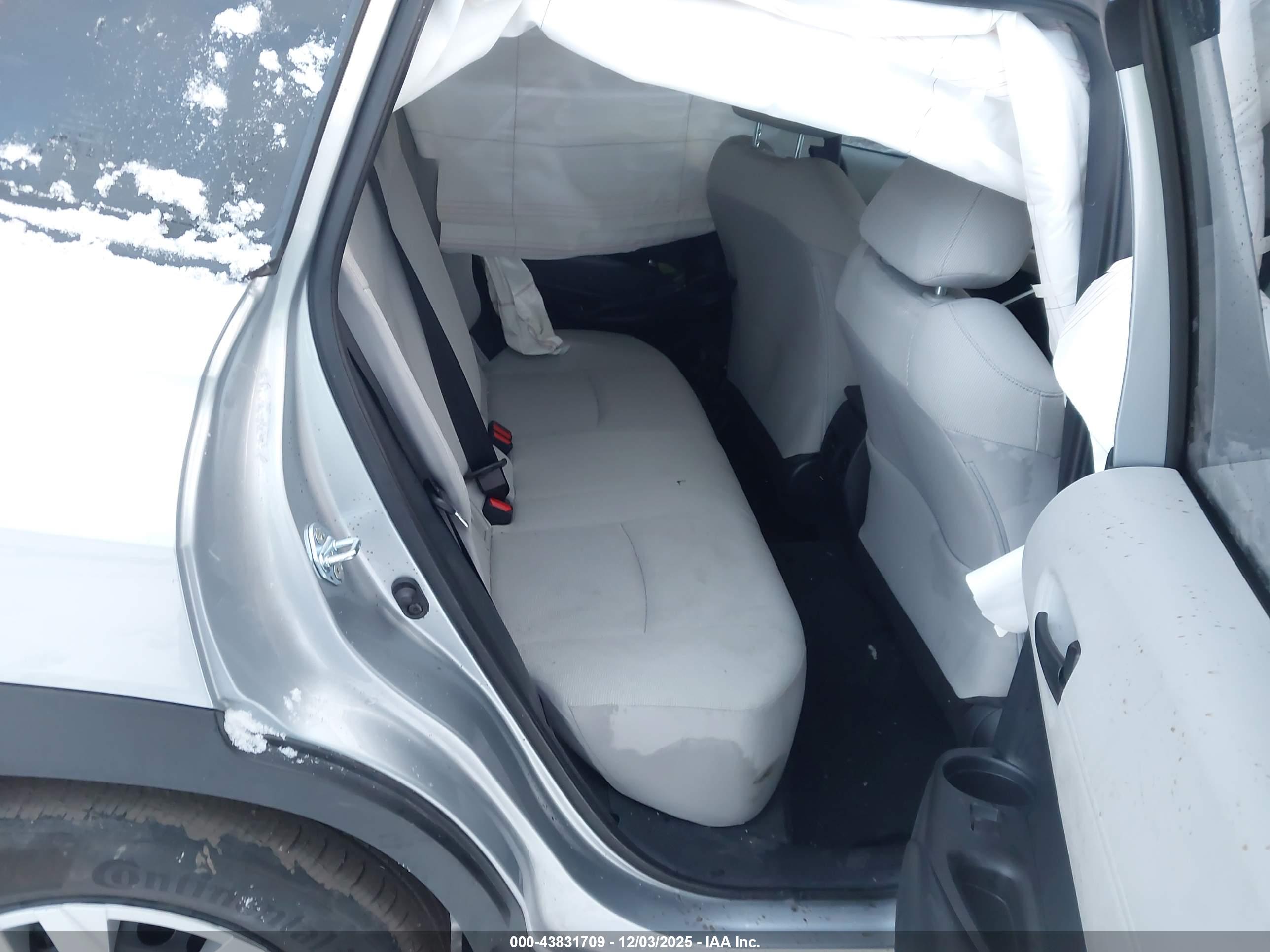 TOYOTA COROLLA image 8