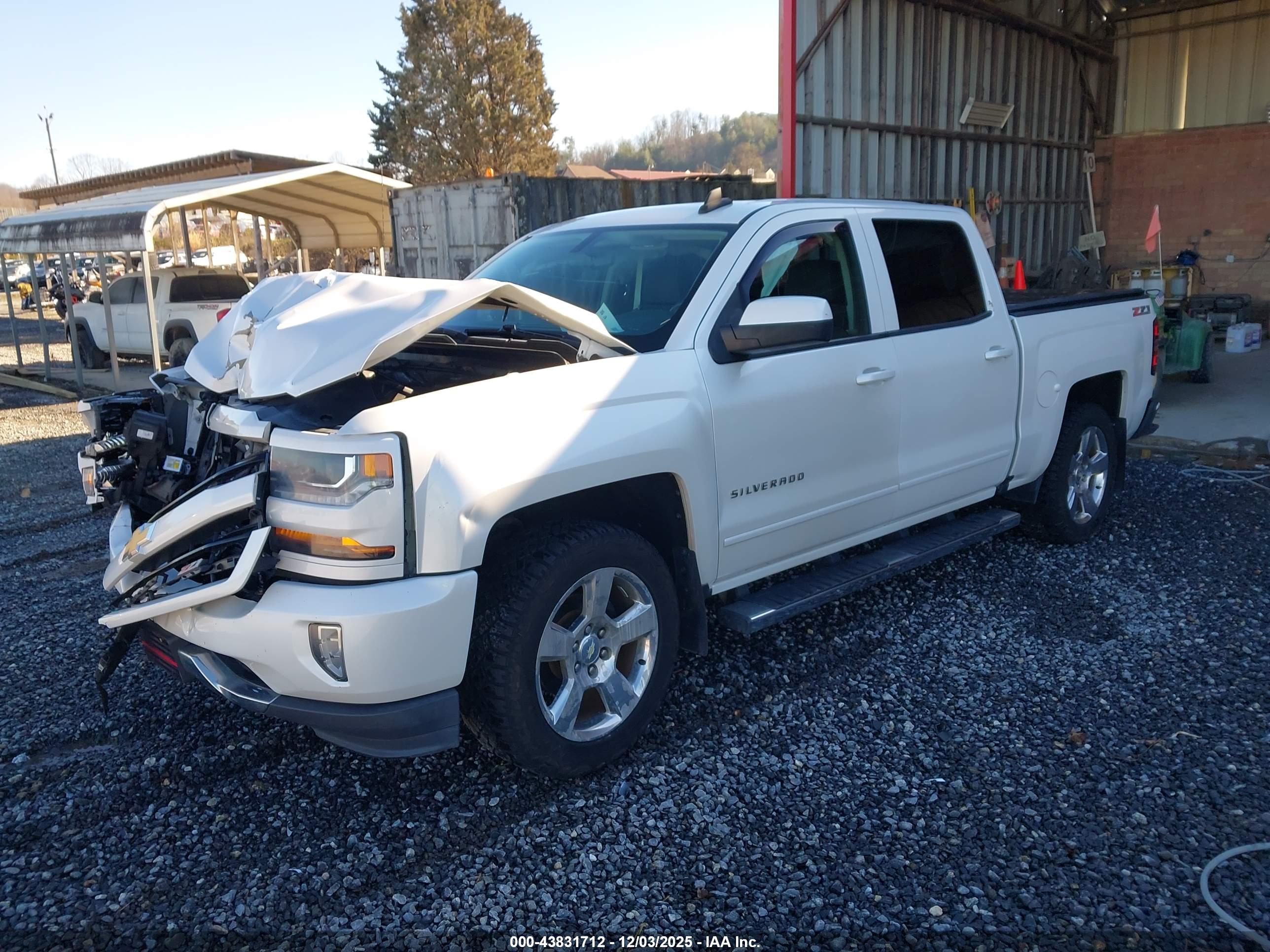 CHEVROLET SILVERADO image 2