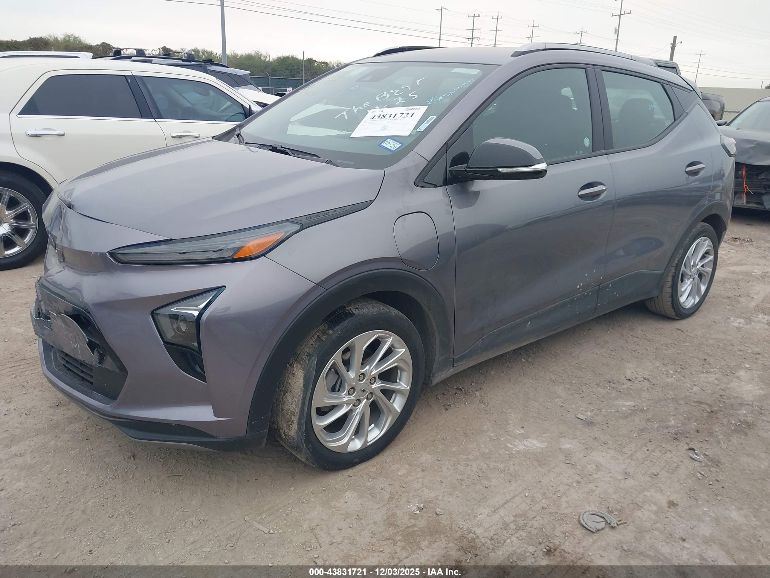 CHEVROLET BOLT image 2