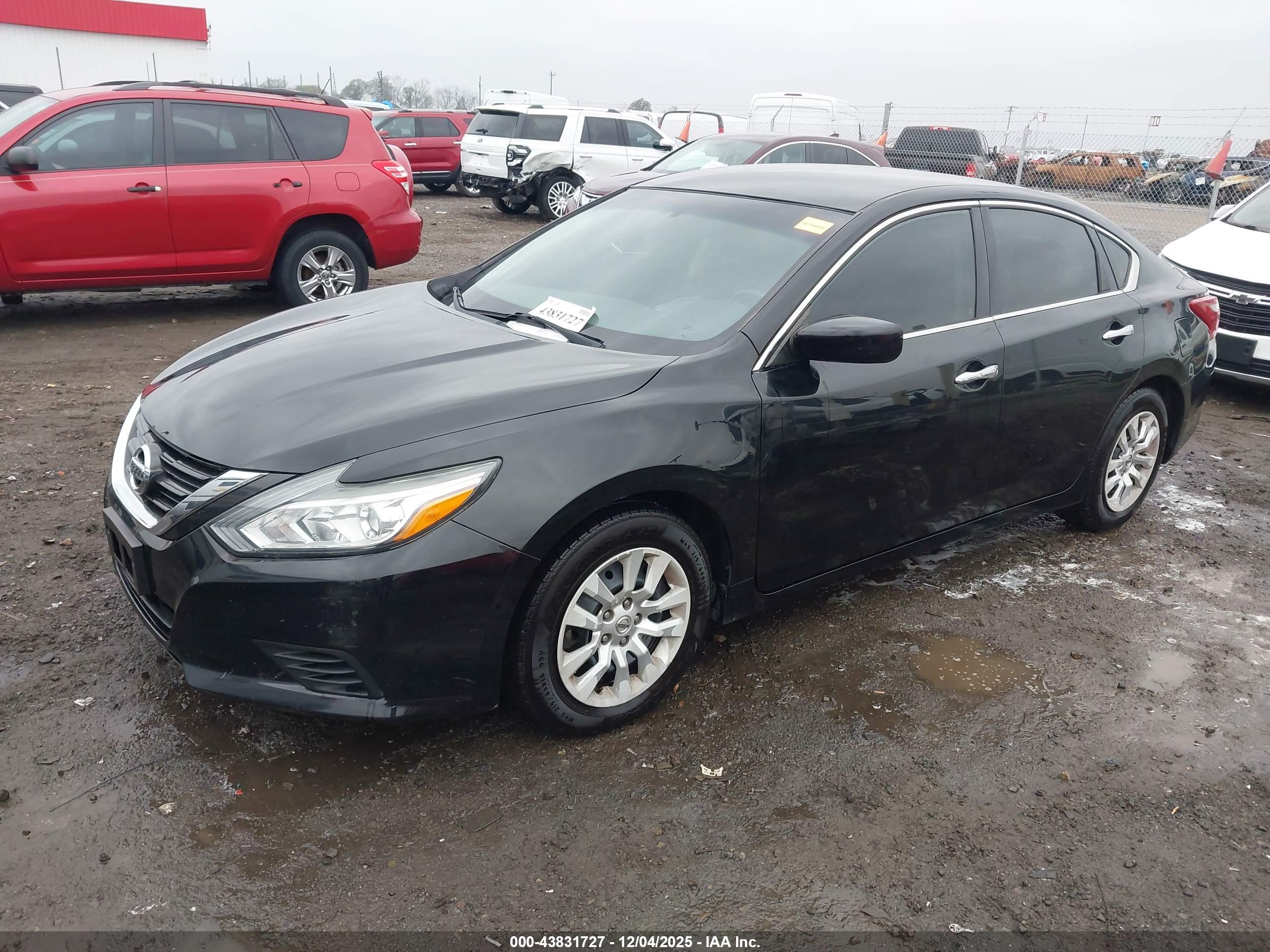 NISSAN ALTIMA image 2
