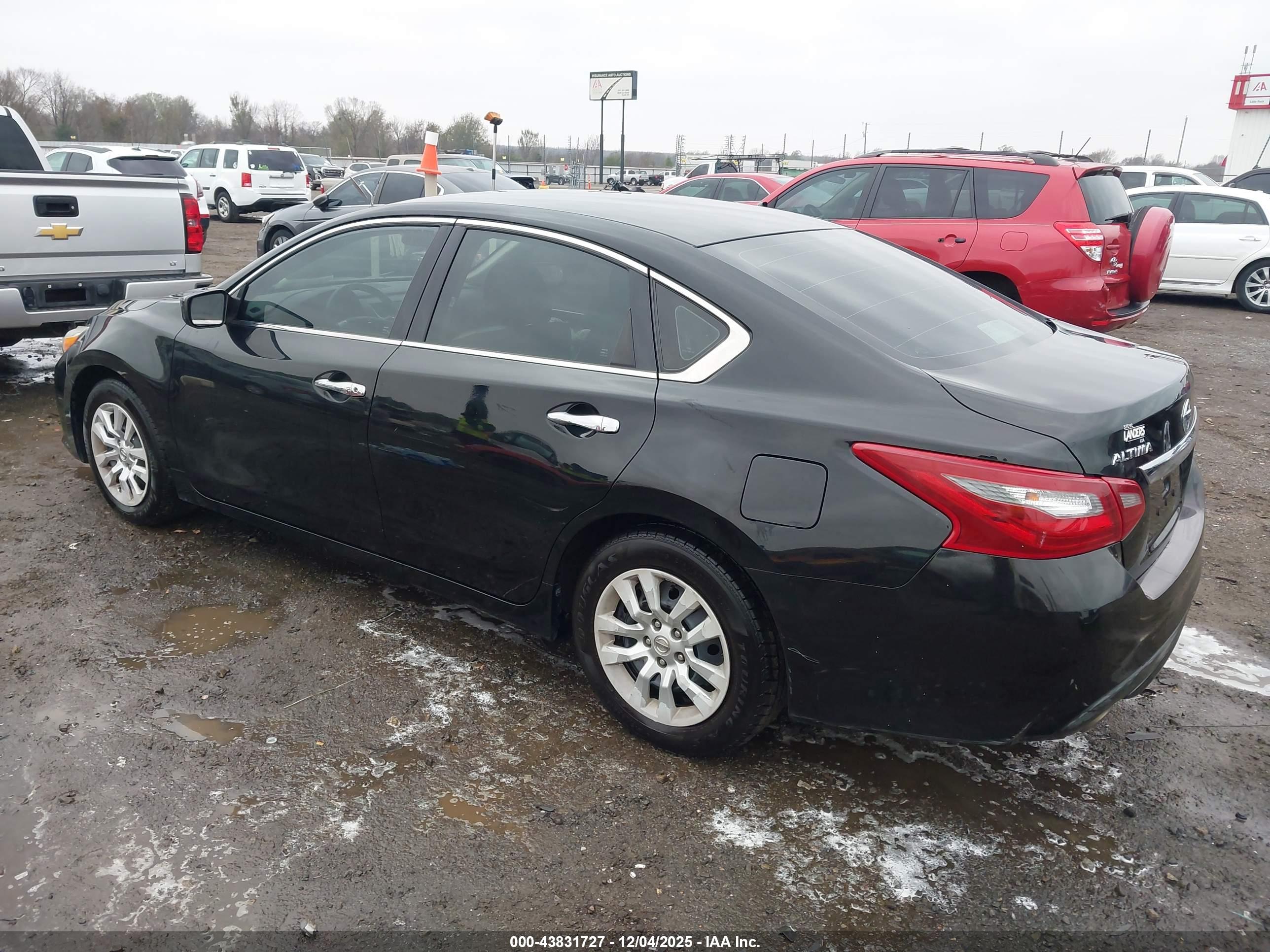 NISSAN ALTIMA image 3