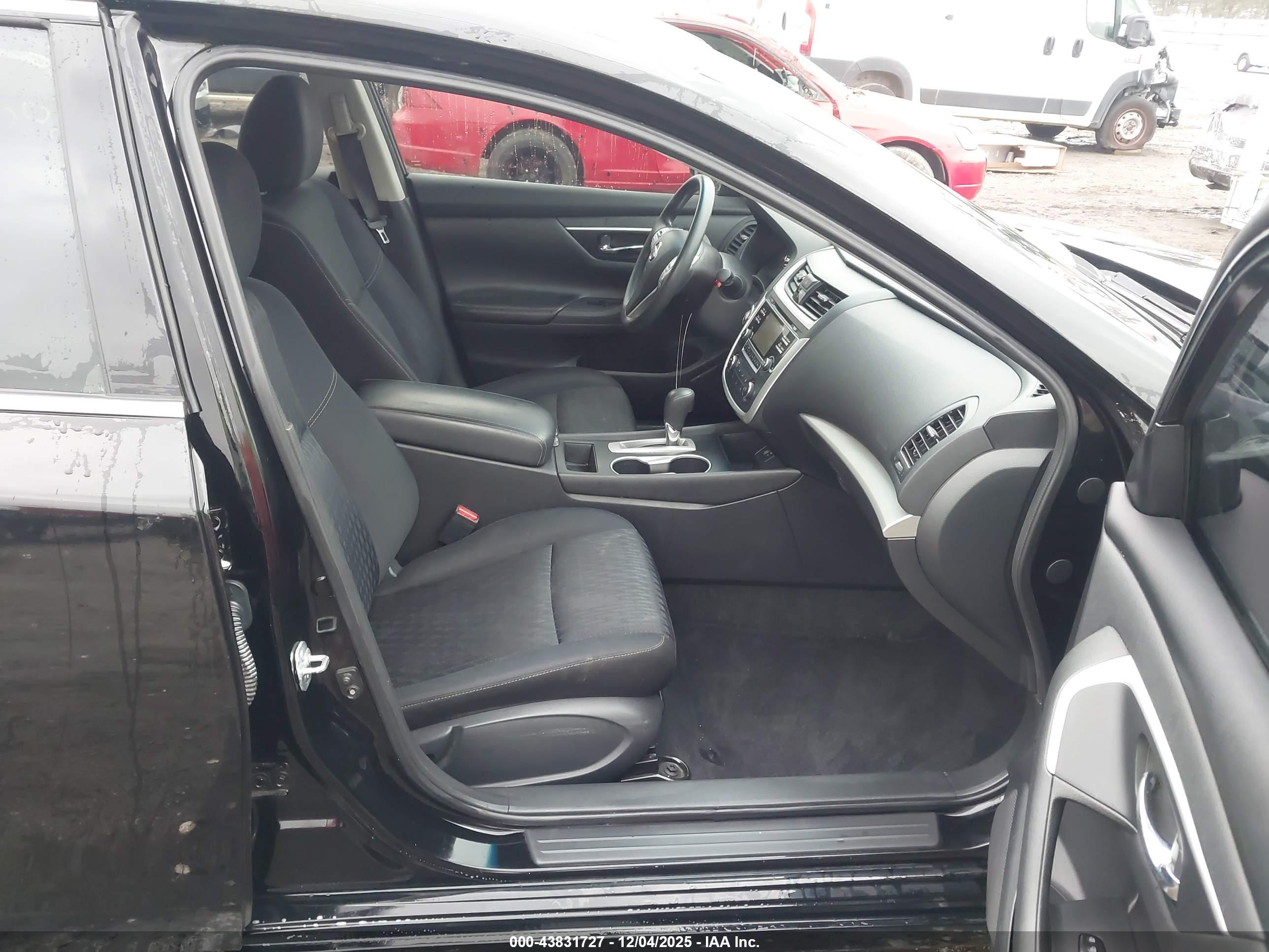 NISSAN ALTIMA image 5