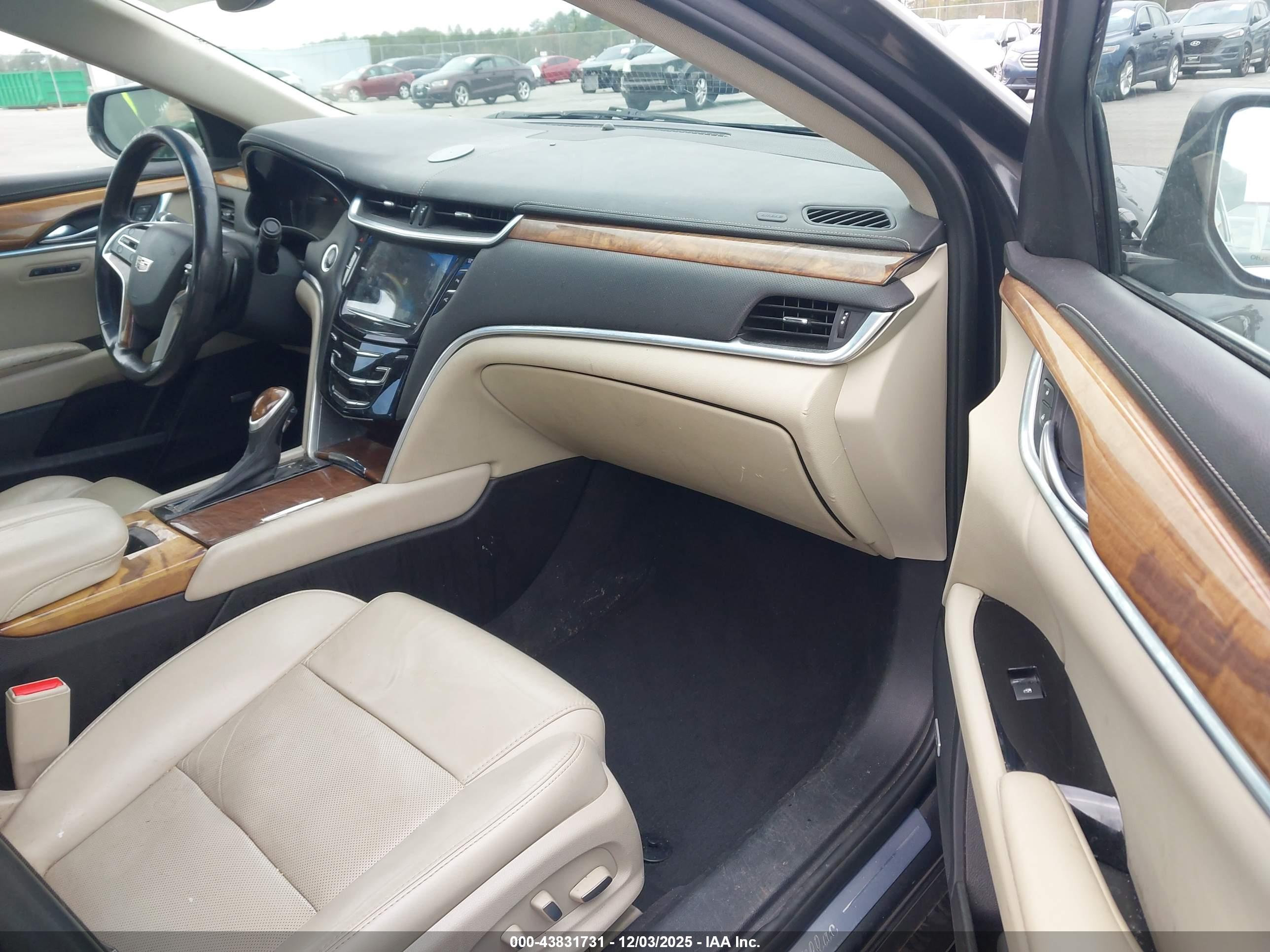 CADILLAC XTS image 5