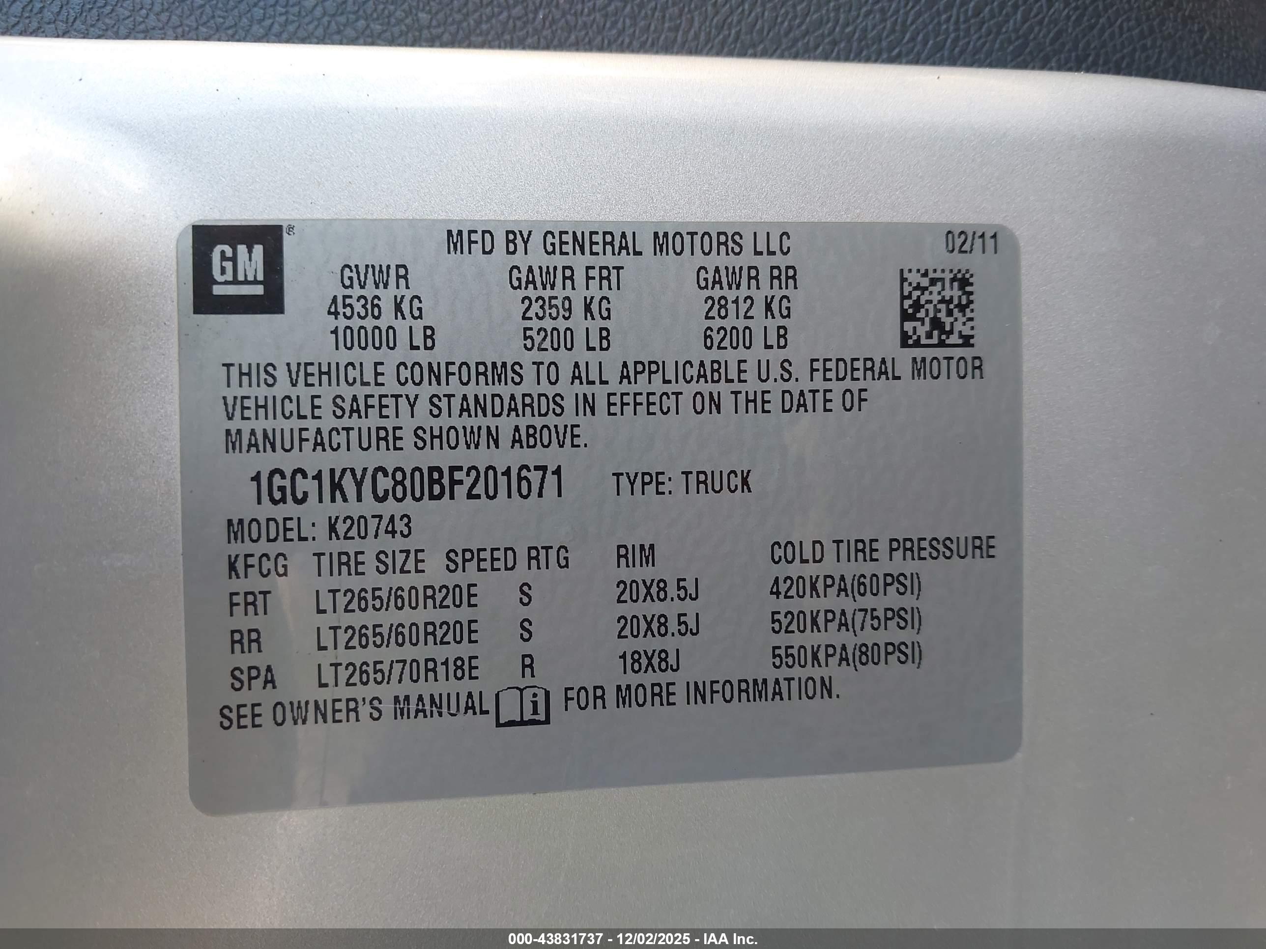 CHEVROLET SILVERADO image 9