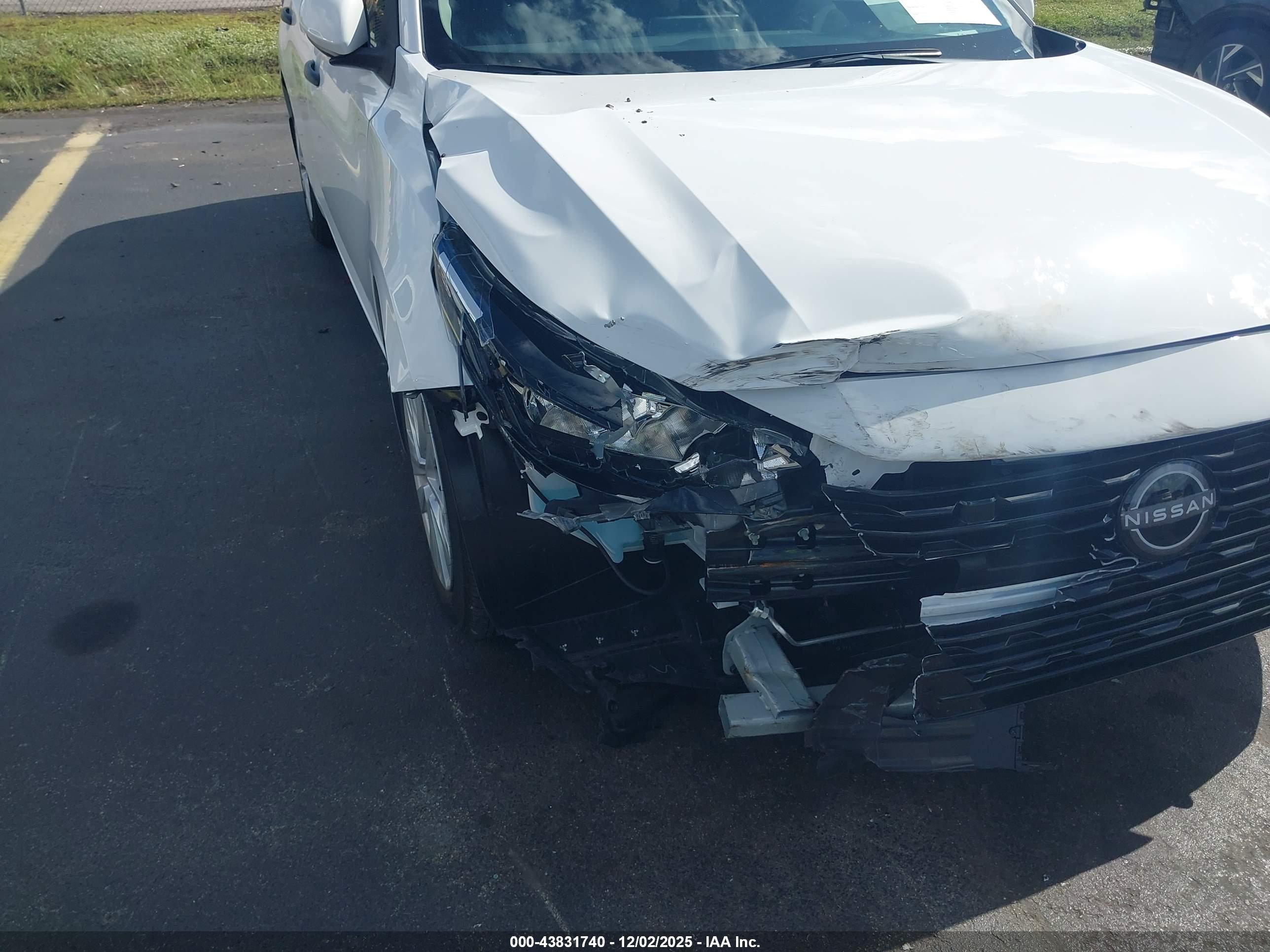 NISSAN SENTRA image 6