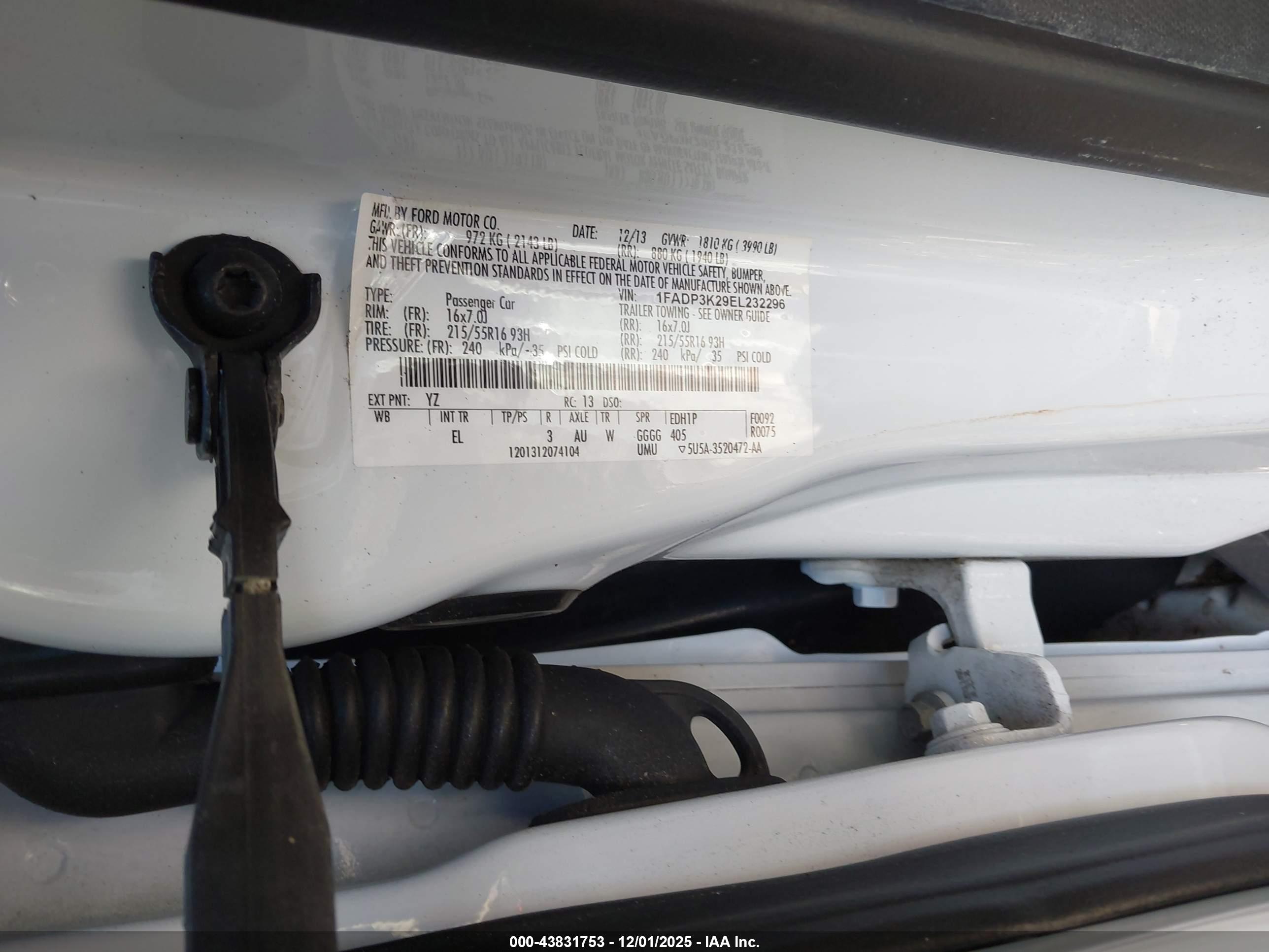 FORD FOCUS image 9